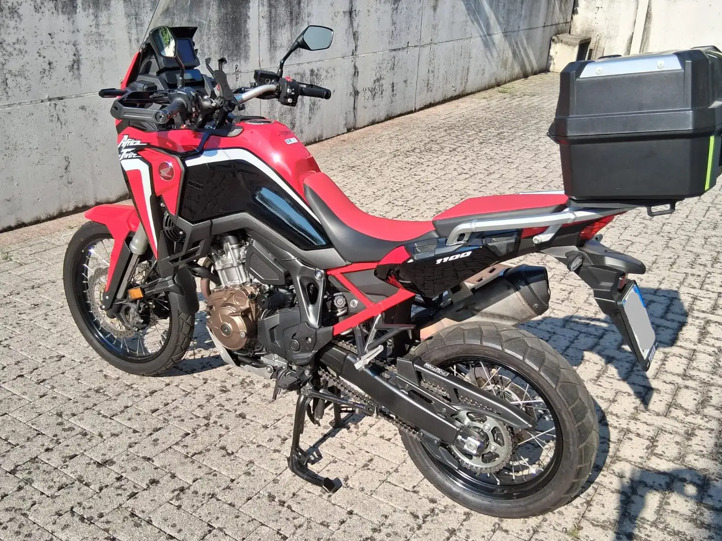 Honda CRF 1100 Urban DCT Rojo - 2