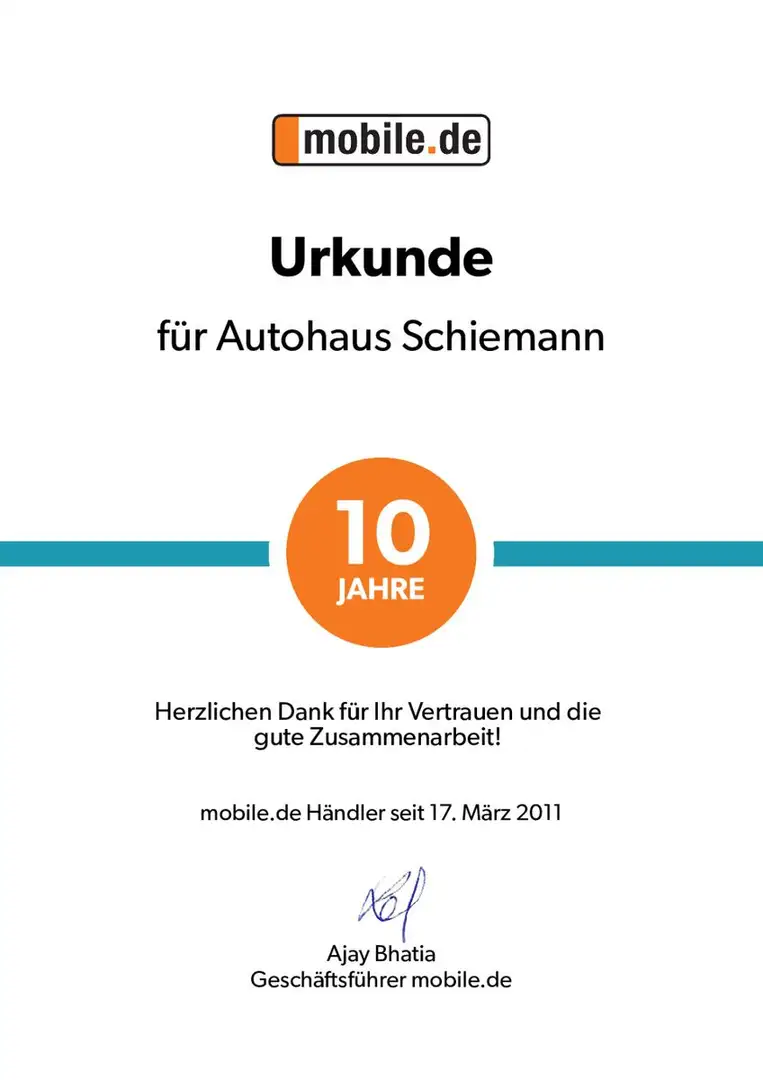 Audi A6 Avant 2.0 TDI ultra BI-XENON/NAVI/KAMERA/2.HD Nero - 2