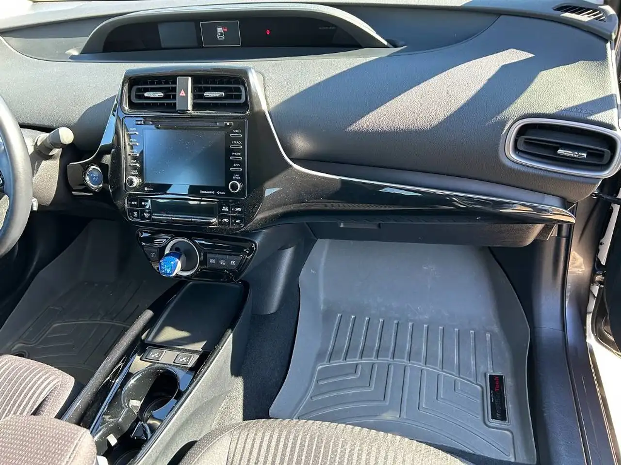 Toyota Prius Prime снимка Toyota Prius Prime