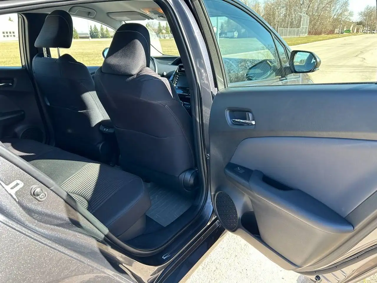 Toyota Prius Prime снимка Toyota Prius Prime