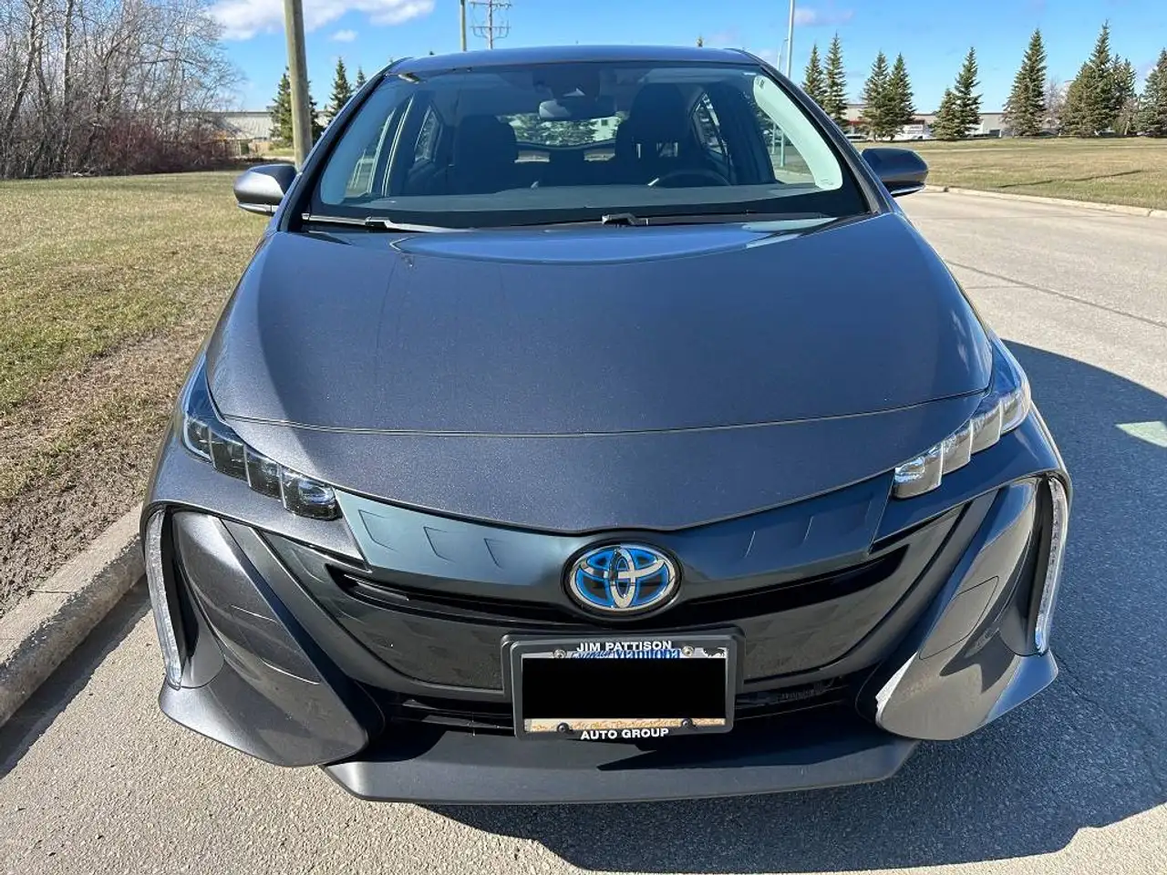 Toyota Prius Prime снимка Toyota Prius Prime