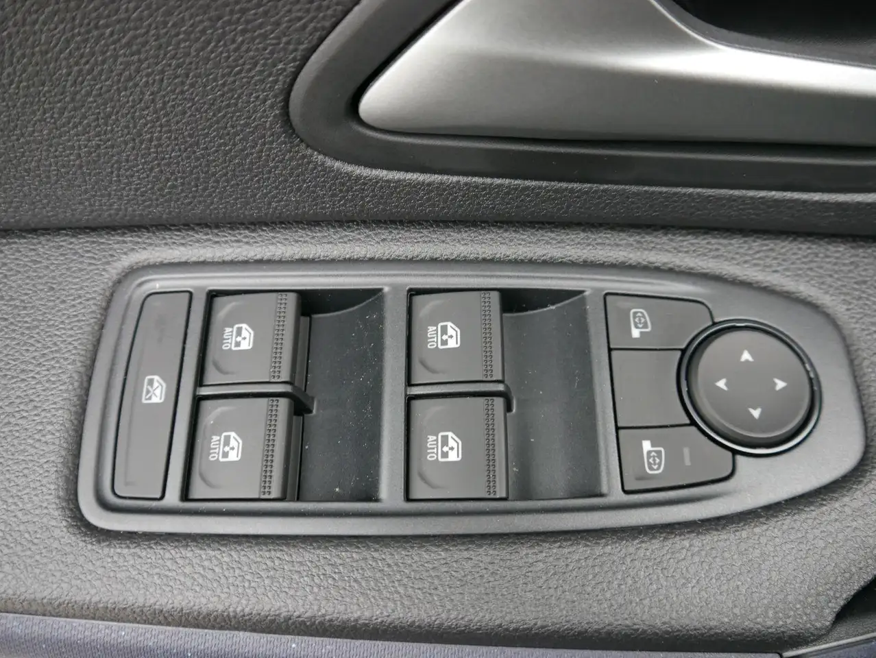Dacia Duster 2026 — фото 11