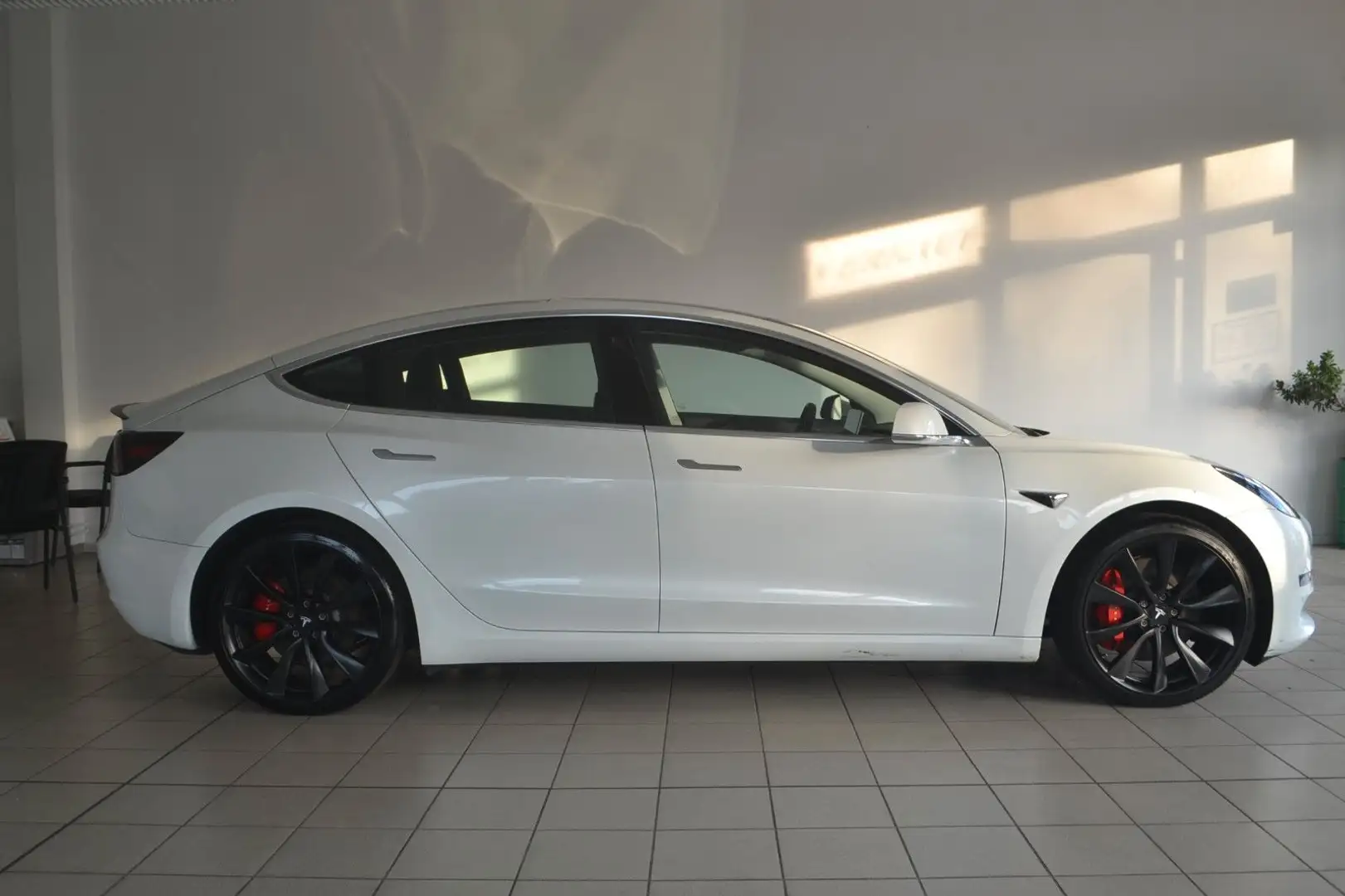 Tesla Model 3 Performance Dual AWD Weiß - 2