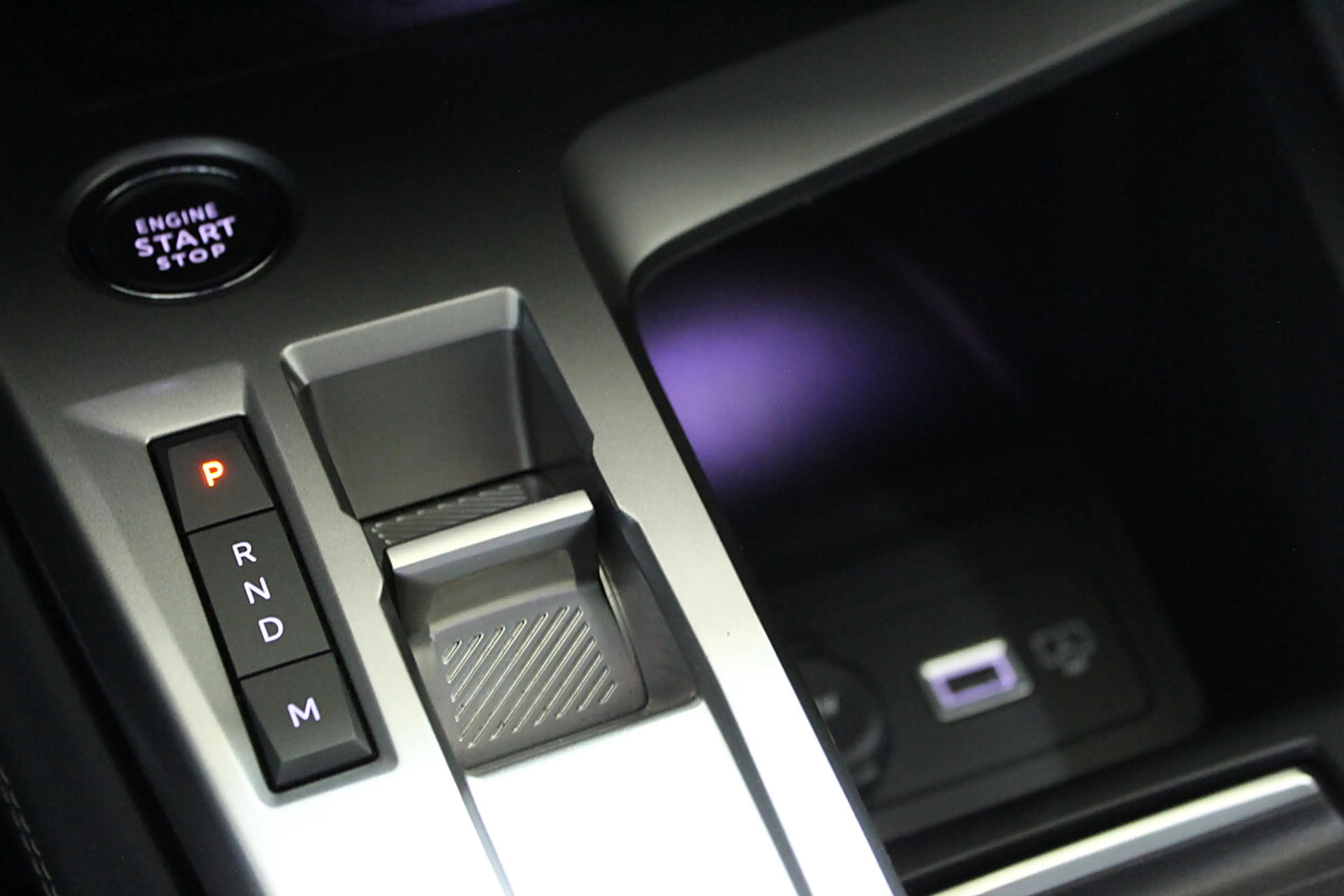 Peugeot 308 SW PureTech 130 S&S EAT8 Allure +Sitzheizung/Na... — photo 11