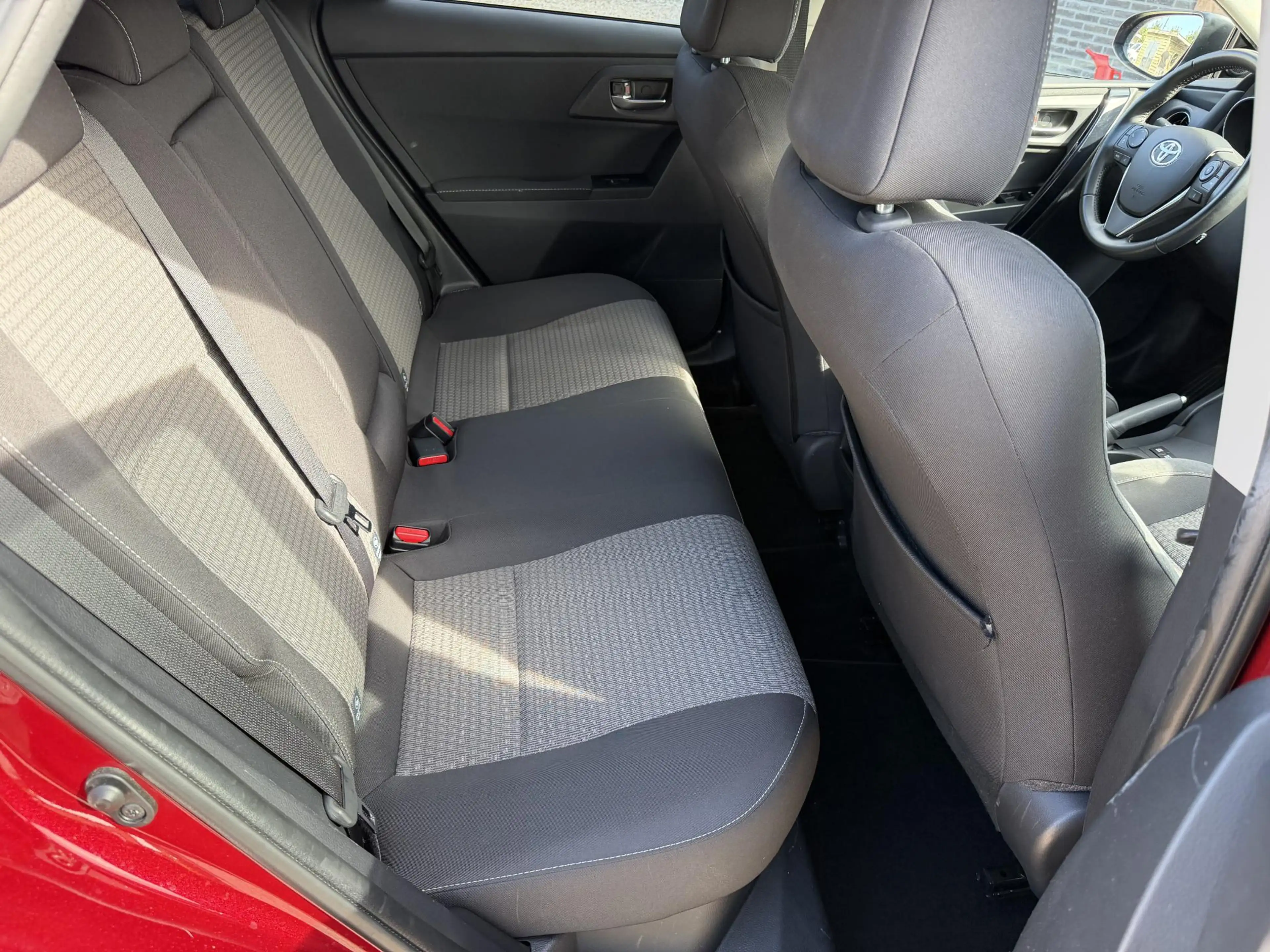 Toyota Auris 1.8 Hybrid Business Plus Dealeronderhouden — photo 13
