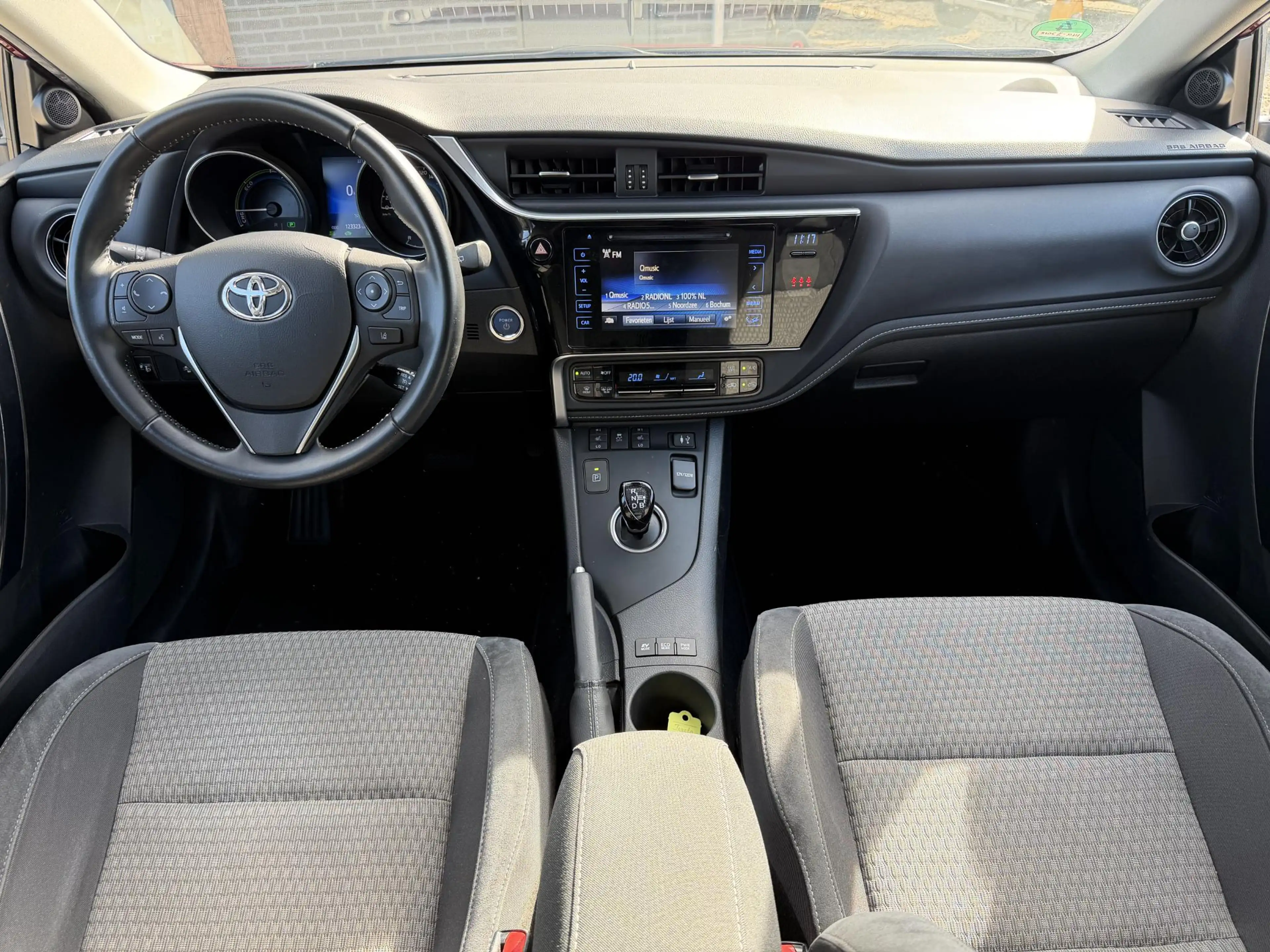Toyota Auris 1.8 Hybrid Business Plus Dealeronderhouden — photo 15