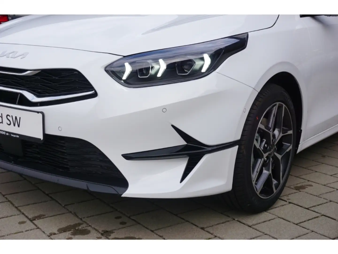 Kia Ceed SW / cee'd SW 1.6D 48V Spirit DCT7 Navi LED AHK ACC SHZ PDC Kame Weiß - 2