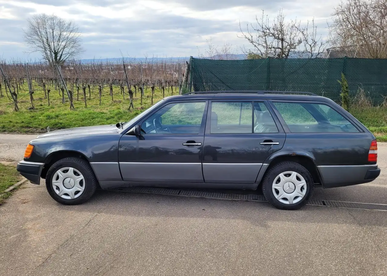 Mercedes-Benz 230, foto 9