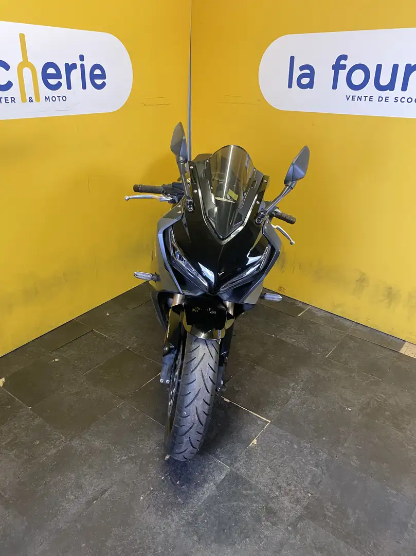 Honda CBR 650 Fekete - 2