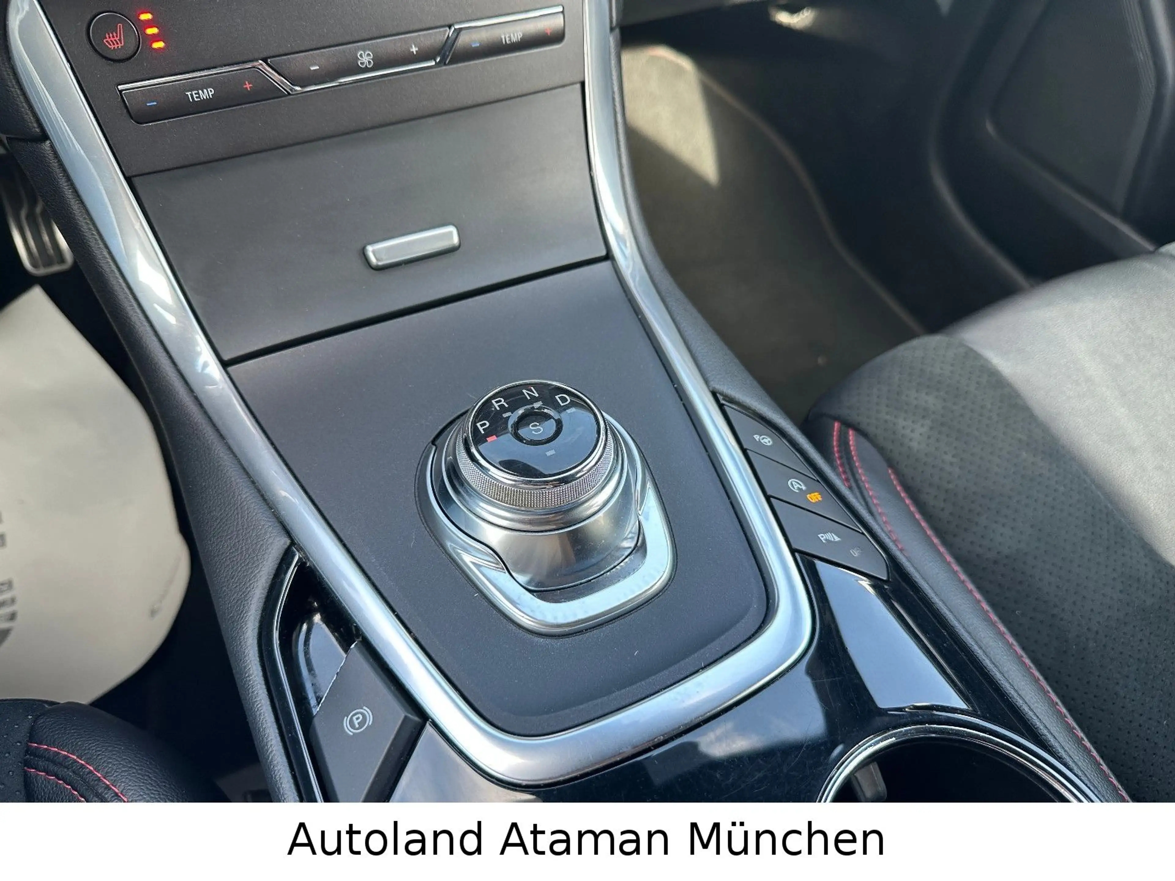 Ford S-Max 2.0 TDCi *ST-Line* 7-Sitze Autom./LED/AHK — photo 15