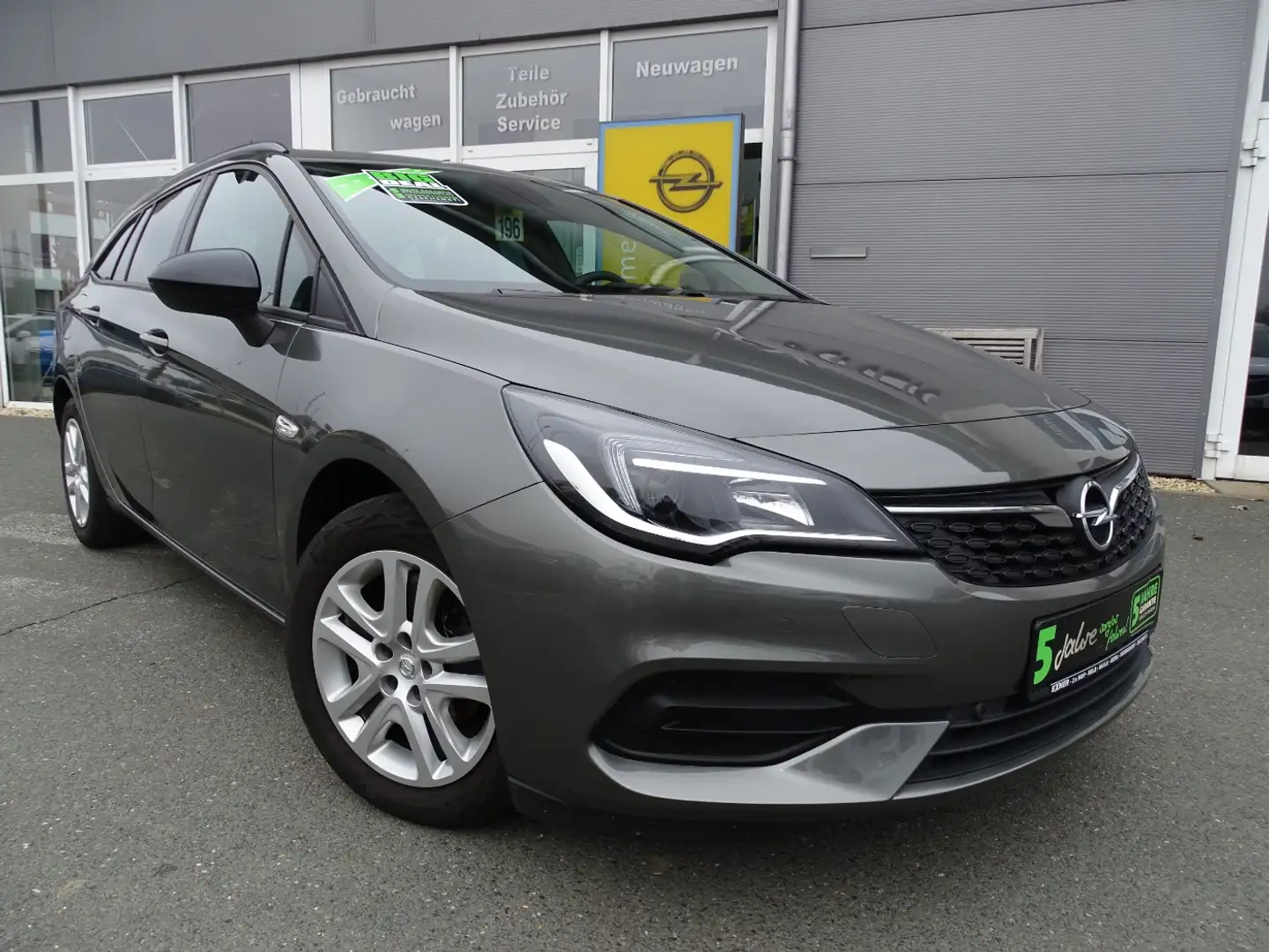 Opel Astra K Sportstourer 1.2 Turbo EDITION Klima Gris - 2