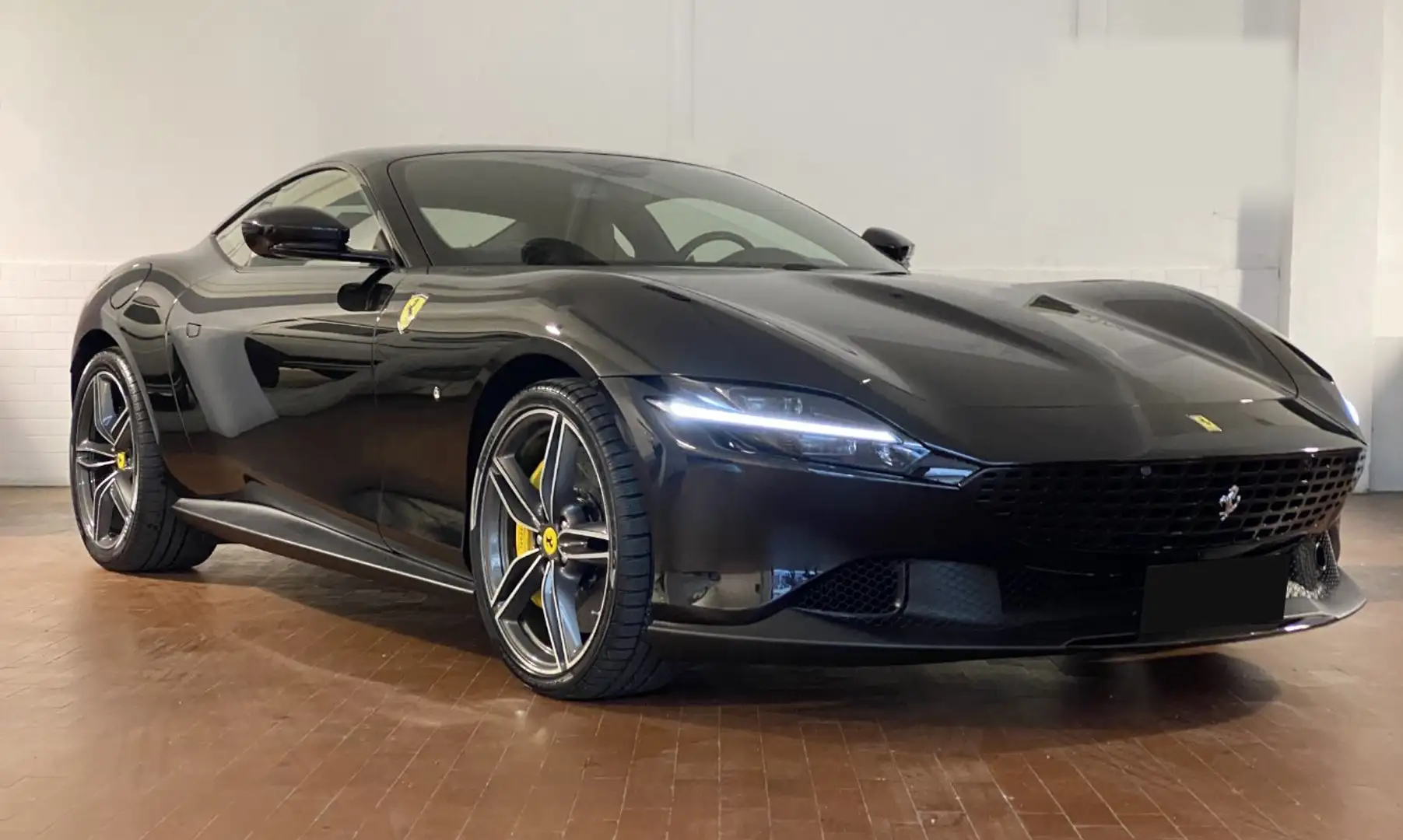 Ferrari Roma Coupe Nero - 2