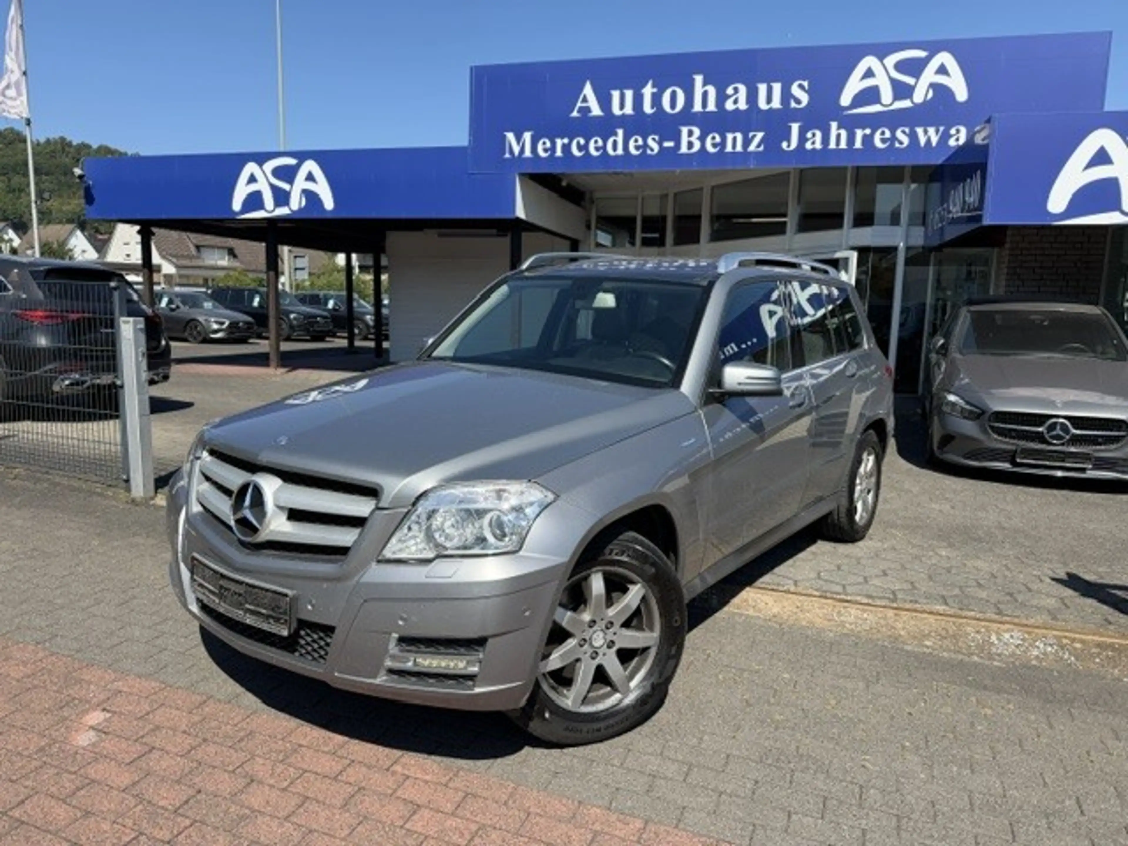 Mercedes-Benz GLK 350 CDI 4MATIC für Gewerbe+8xAluräder+Comand+Pano+Bi — photo 3