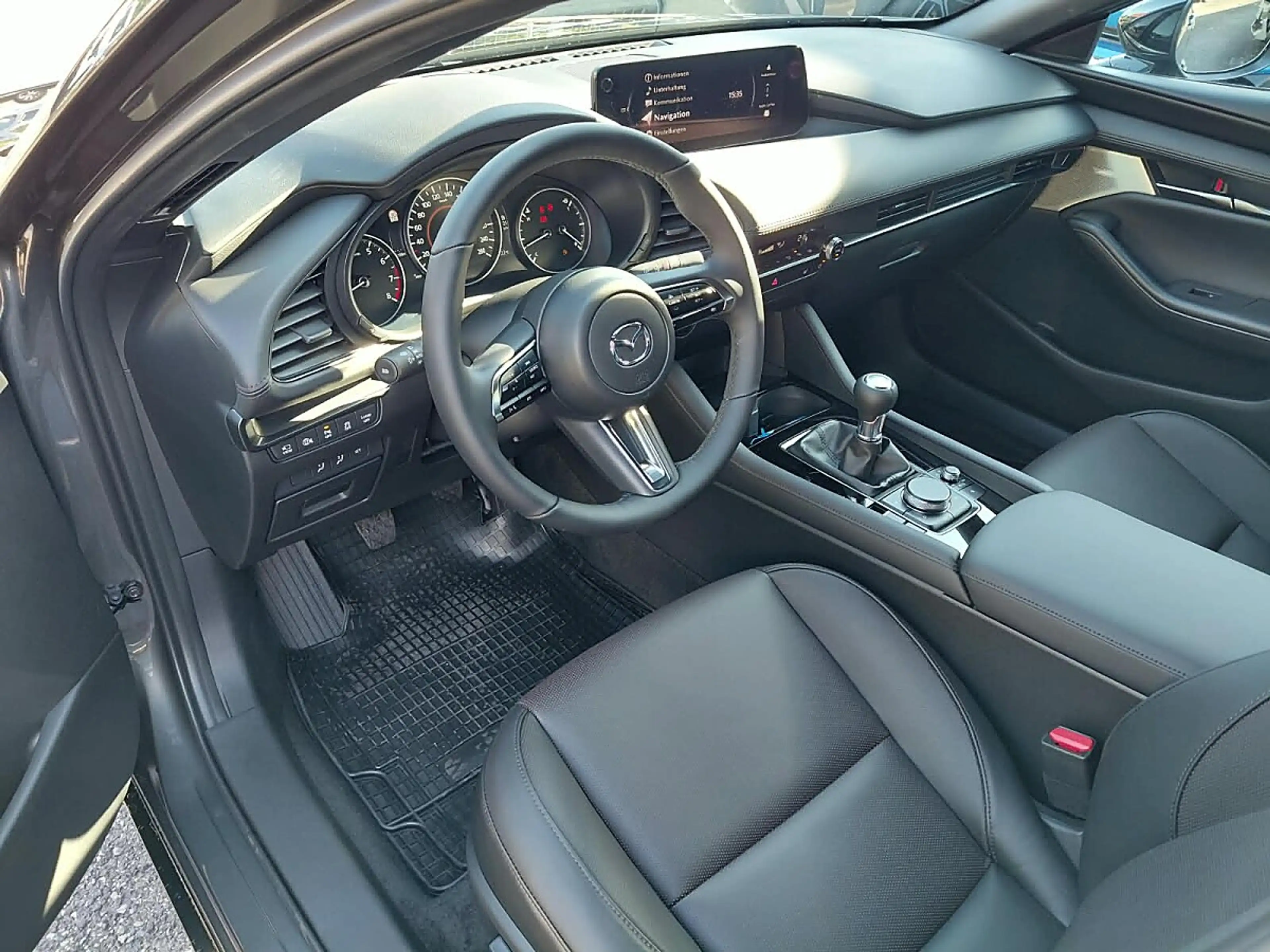 Mazda 3 Mazda 3 e-Skyactiv-G140 Homura Plus — photo 2