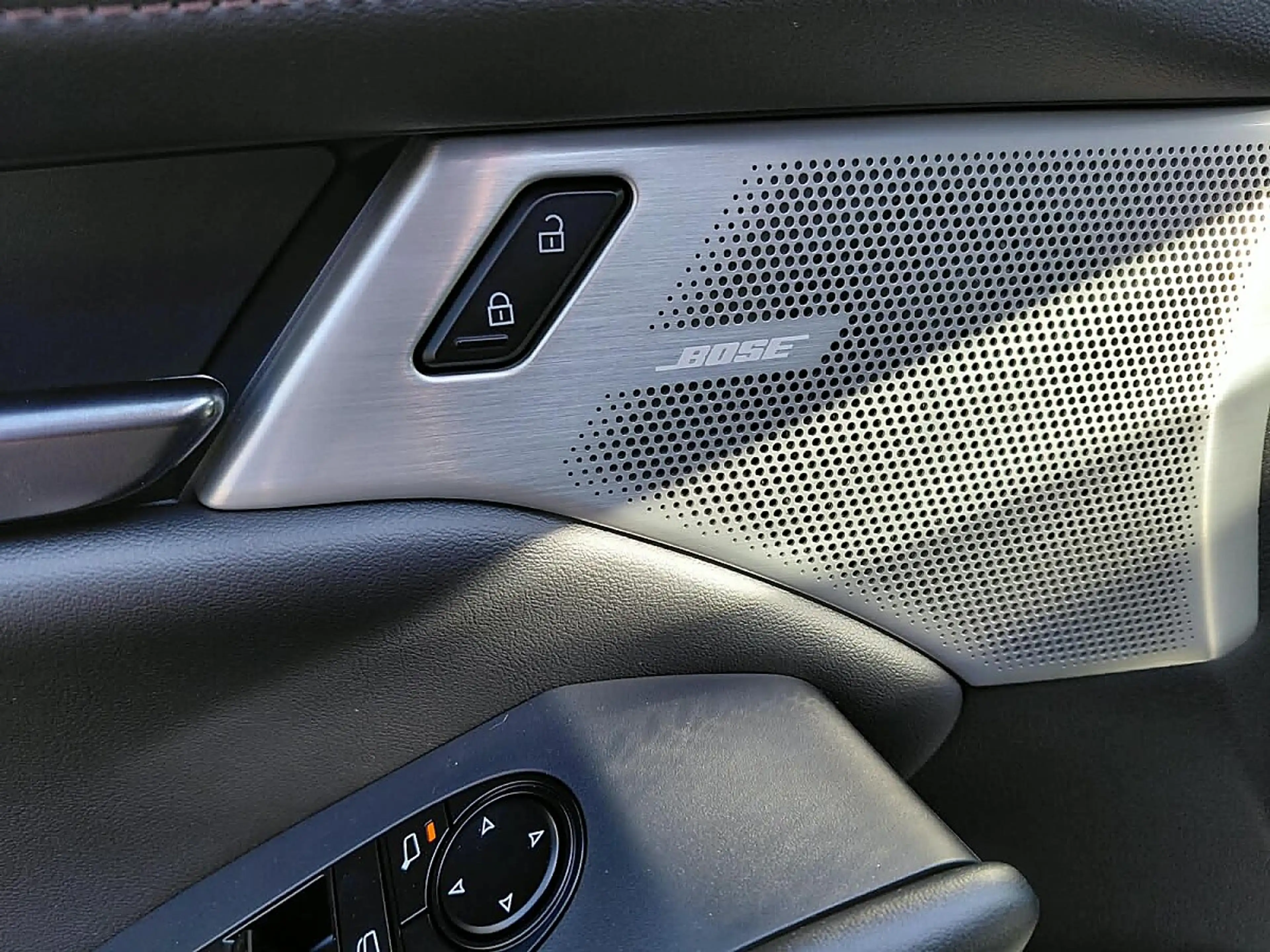 Mazda 3 Mazda 3 e-Skyactiv-G140 Homura Plus — photo 14