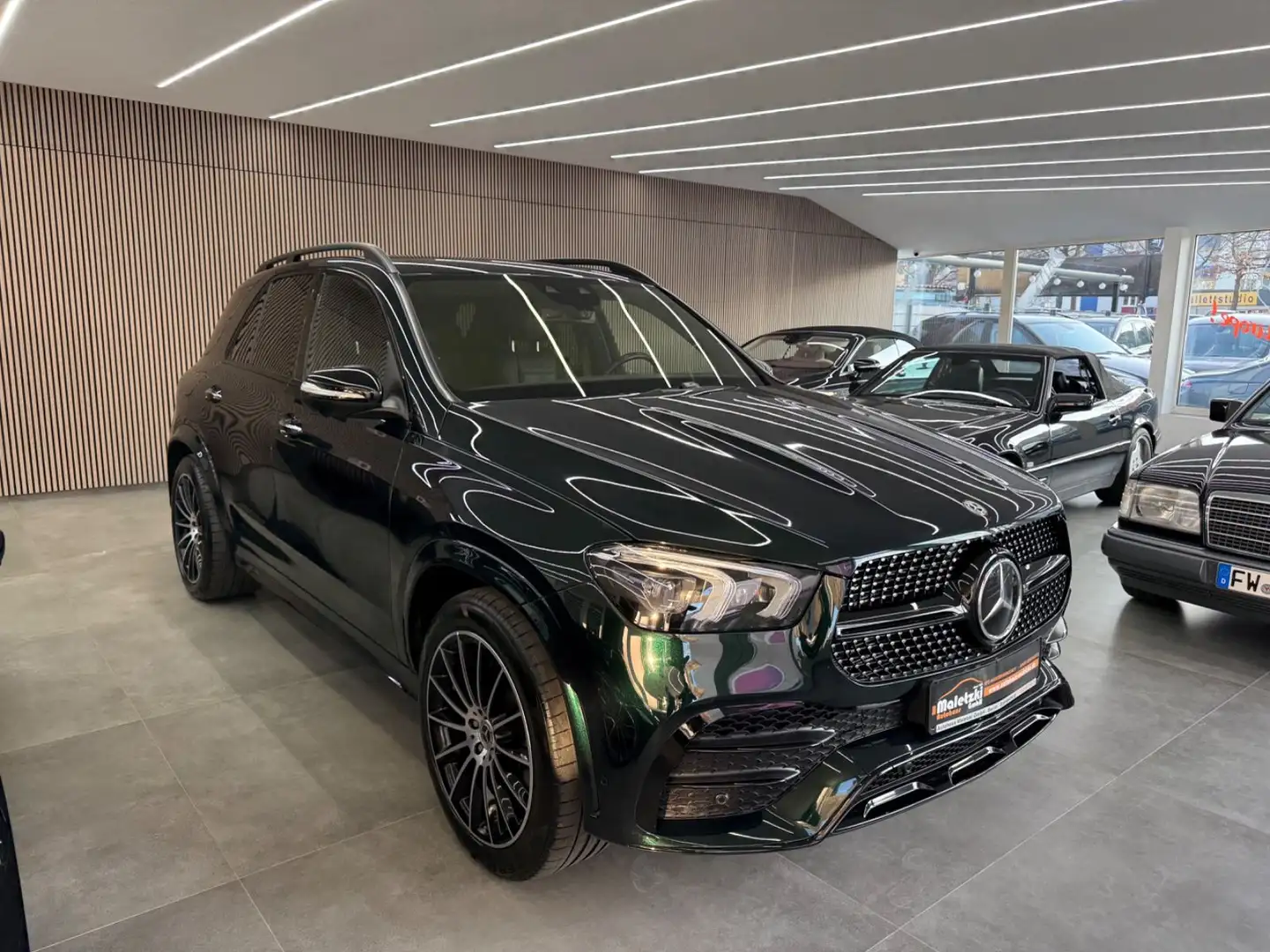 Mercedes-Benz GLE 450 4Matic AMG*Lenk.Hz*Softclose*Burmest*HUD Зелений - 1