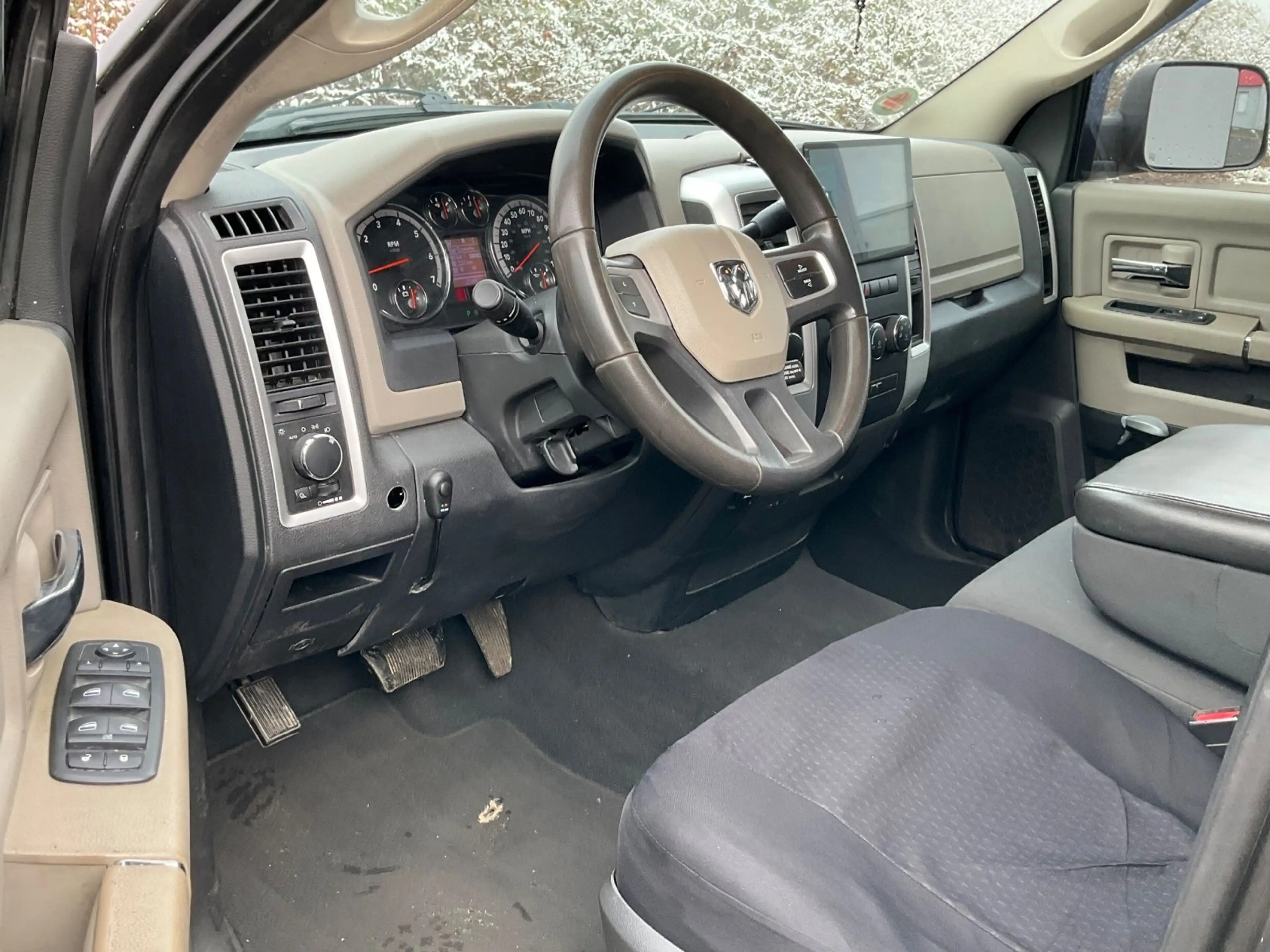 Dodge RAM 4.7L V8 .. Matt .. 4x4 . — photo 11