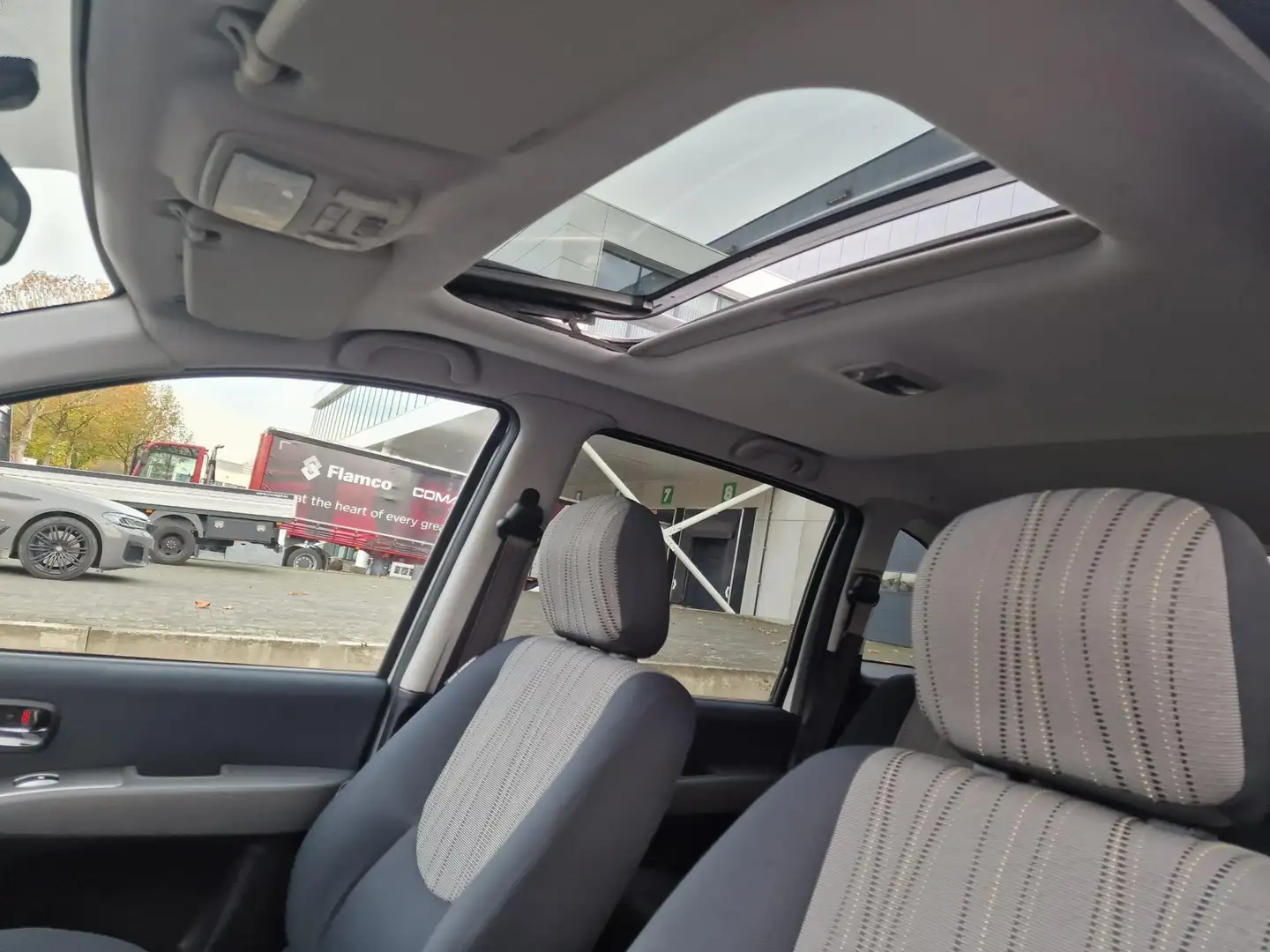 Hyundai Matrix 1.6i Style SCHUIFDAK AIRCO BOEKJES Gri - 2