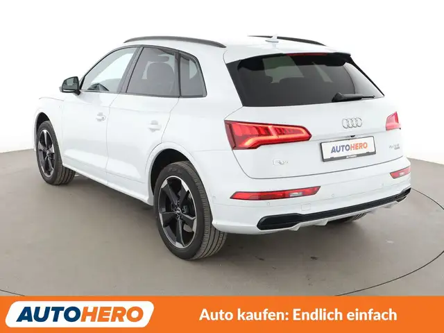 Audi Q5 view 4