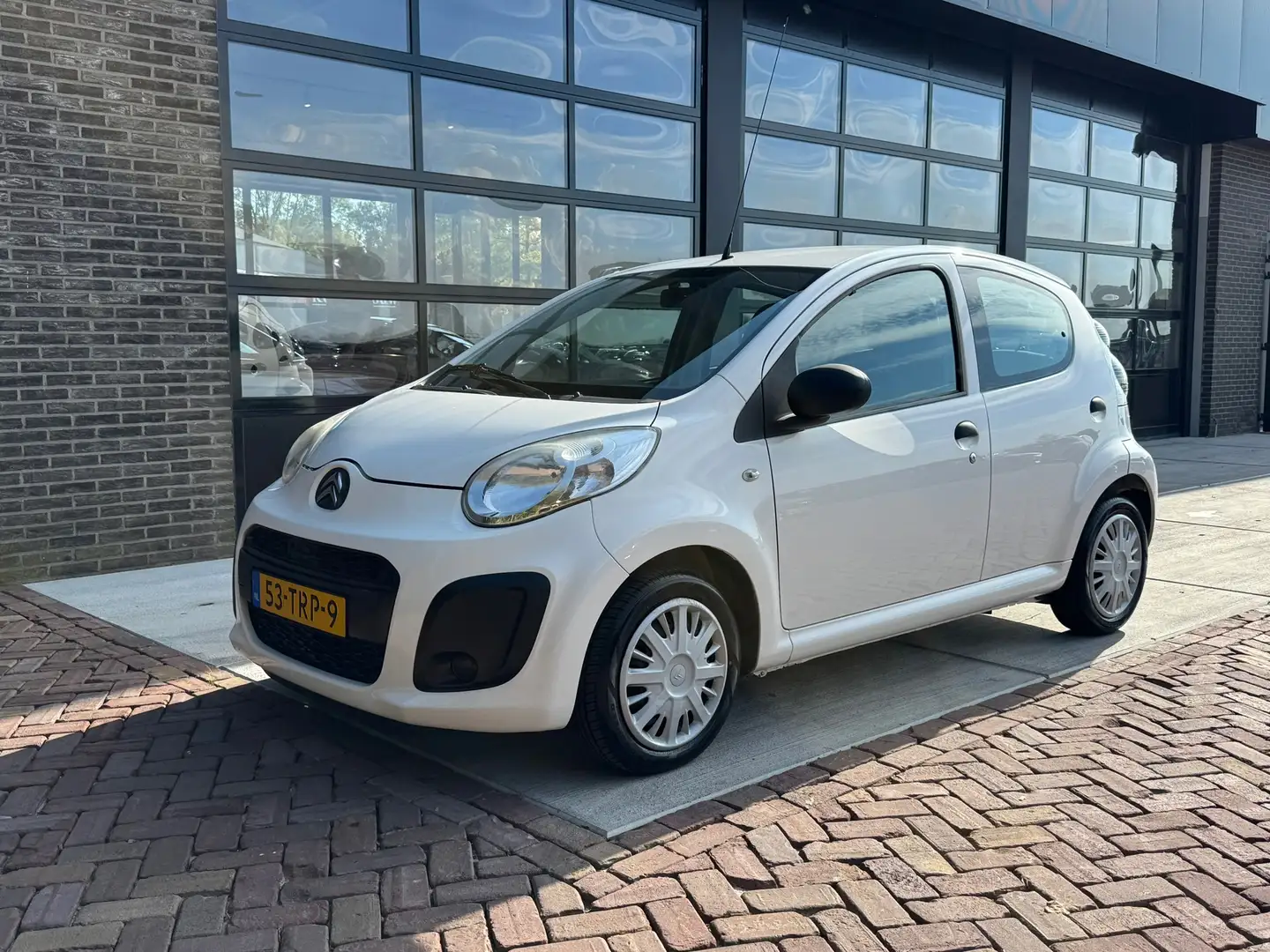 Citroen C1 1.0 Attraction | Airco | Radio | 5 Deur | Blanc - 1
