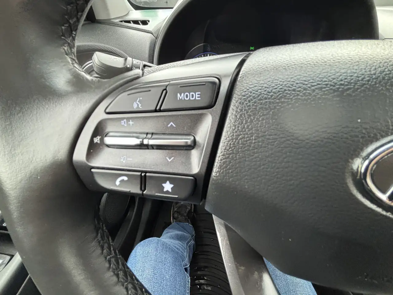 Hyundai KONA снимка Hyundai KONA