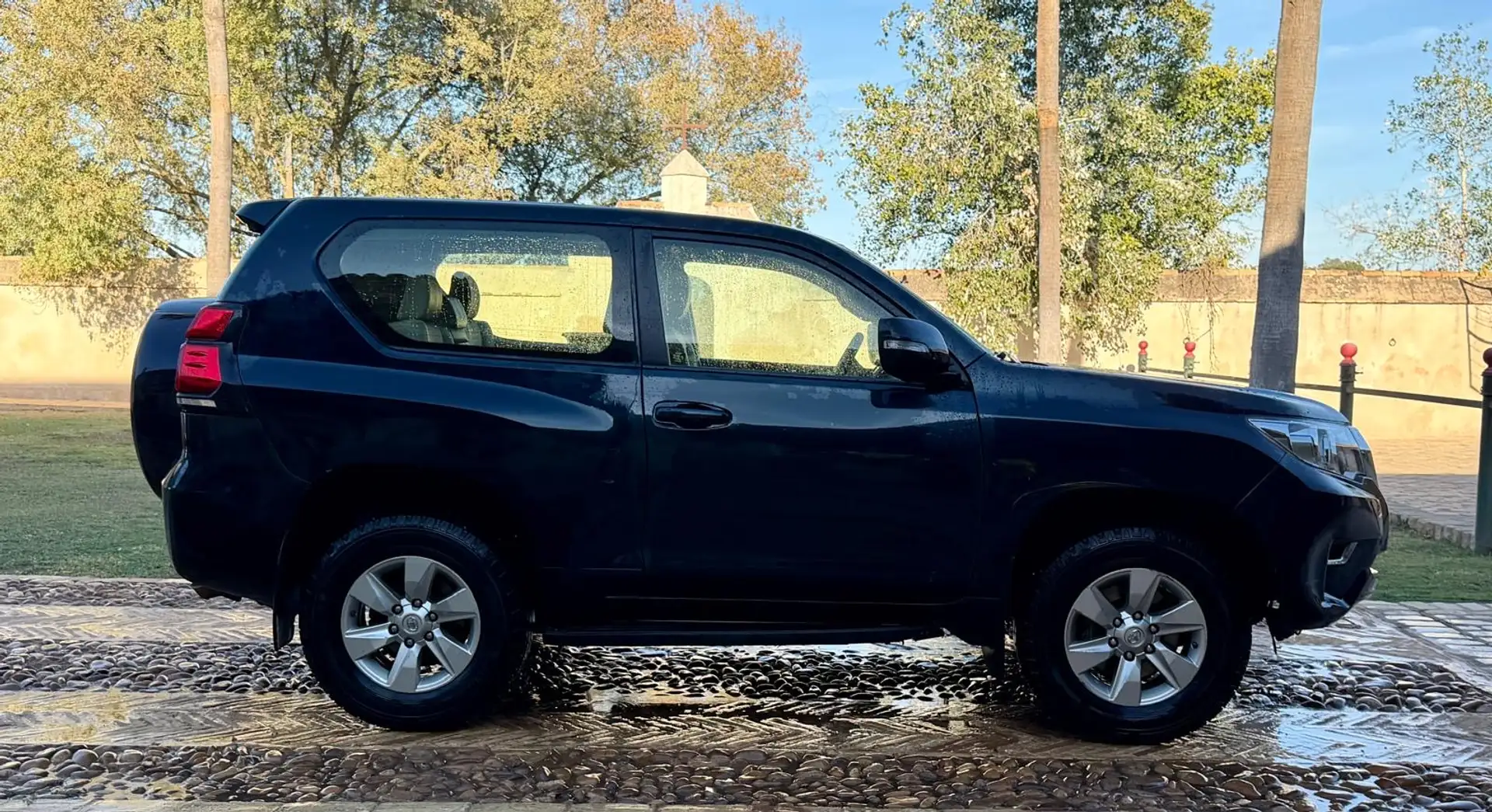 Toyota Land Cruiser Land Cruiser D-4D VX Aut. VX Azul - 1