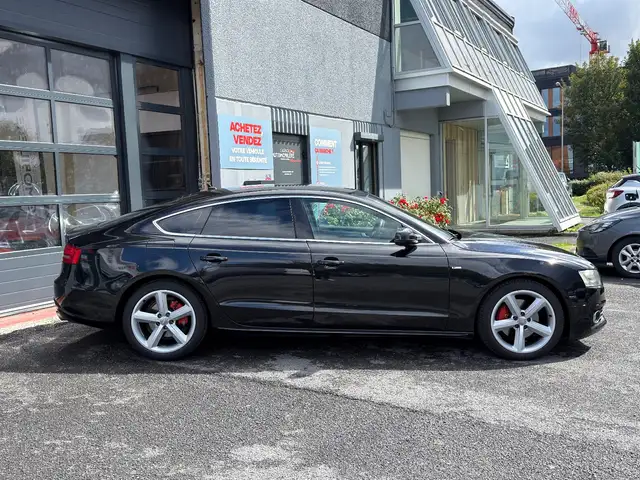 Audi A5 view 4
