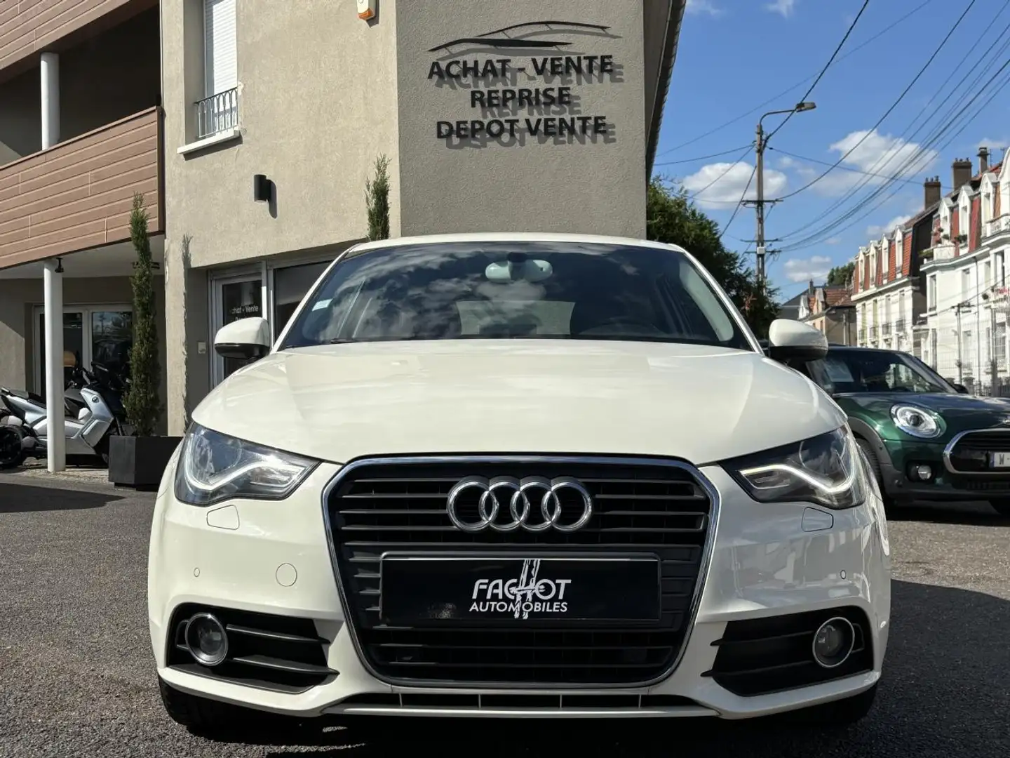 Audi A1 1.2 TFSI - 86 - Start/Stop  BERLINE Ambition Luxe  Blanc - 2