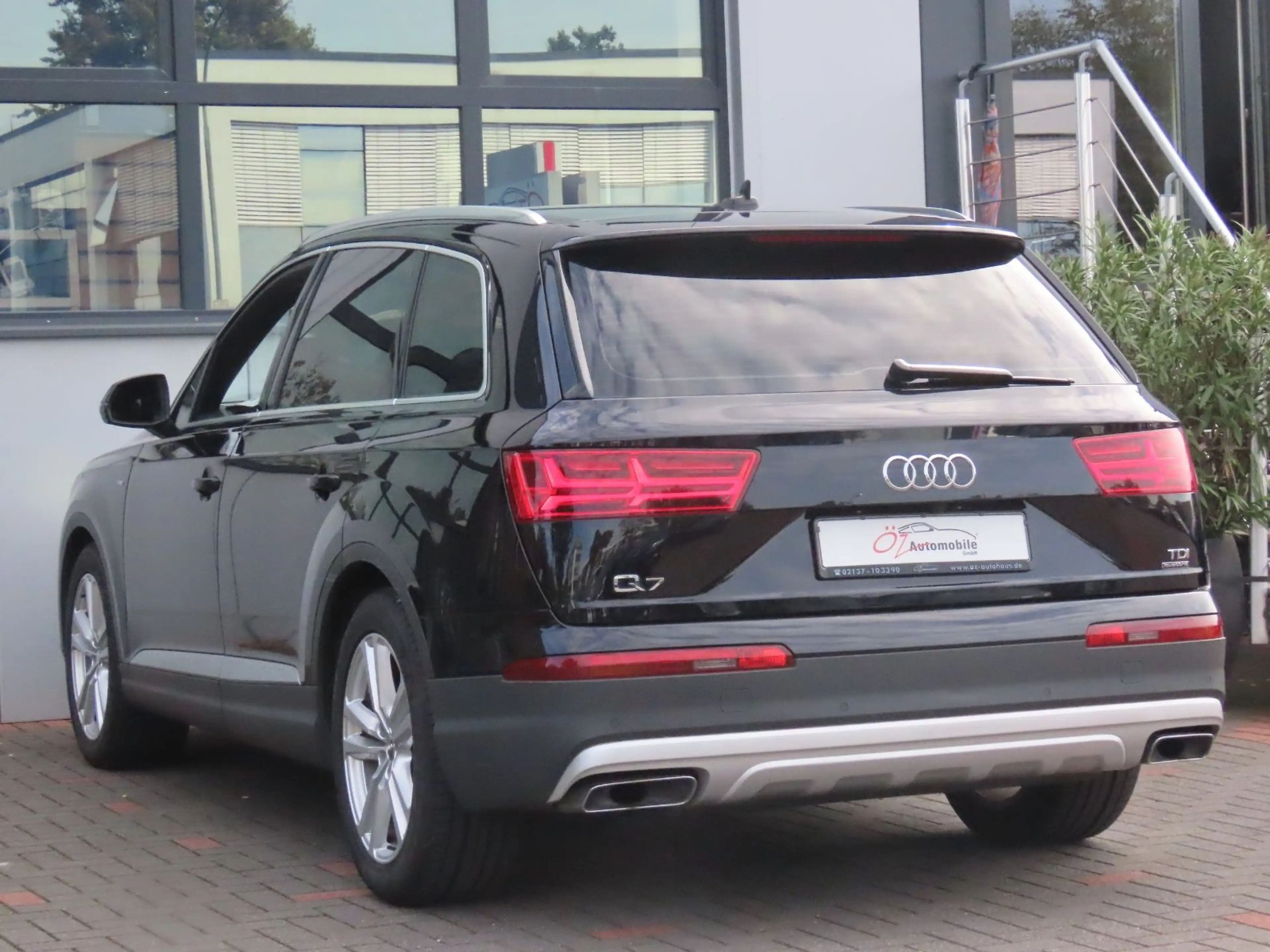 Audi Q7 3.0 TDI quattro S-Line Alcantara 7 Sitze — photo 12
