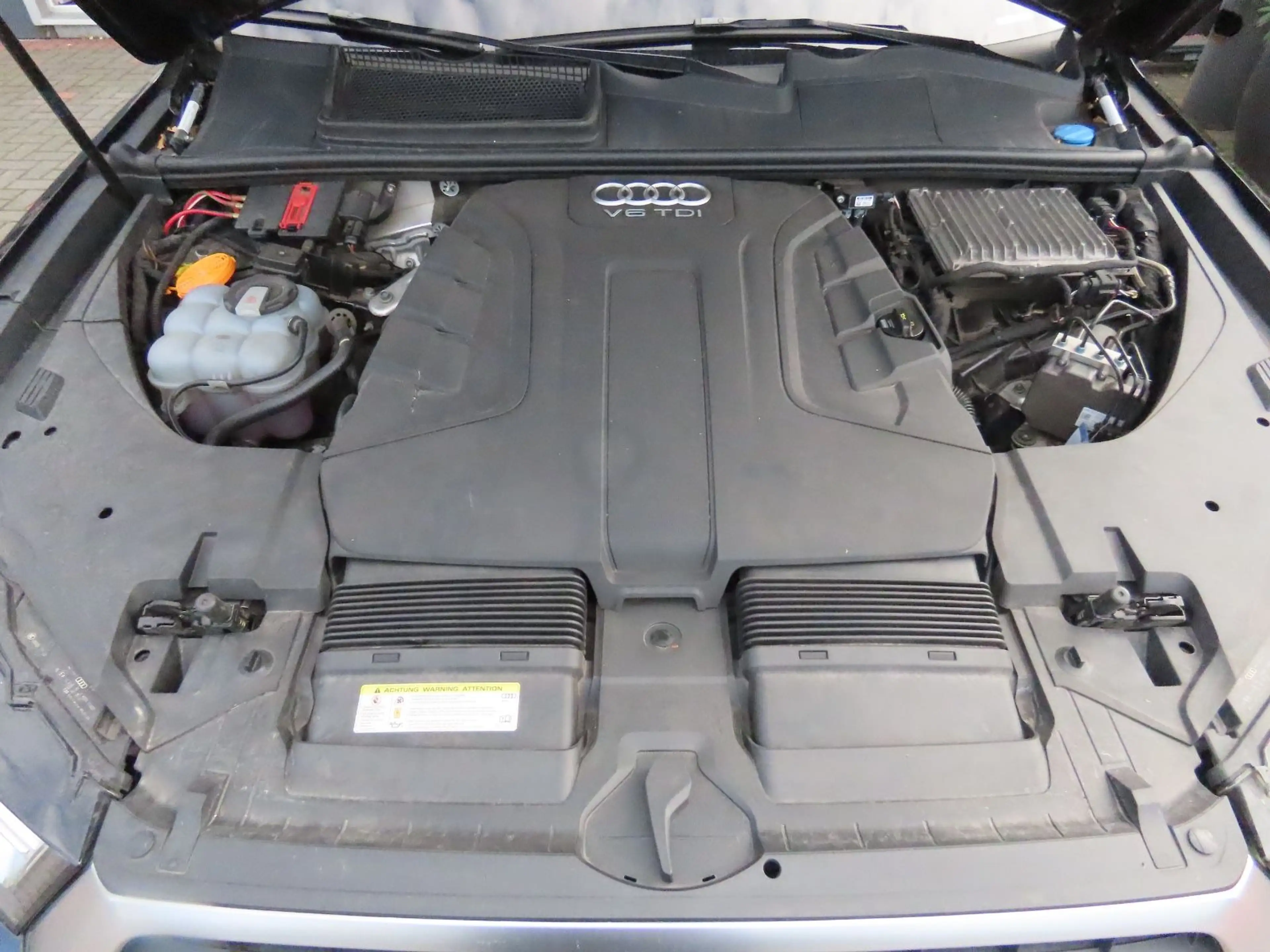 Audi Q7 3.0 TDI quattro S-Line Alcantara 7 Sitze — photo 3
