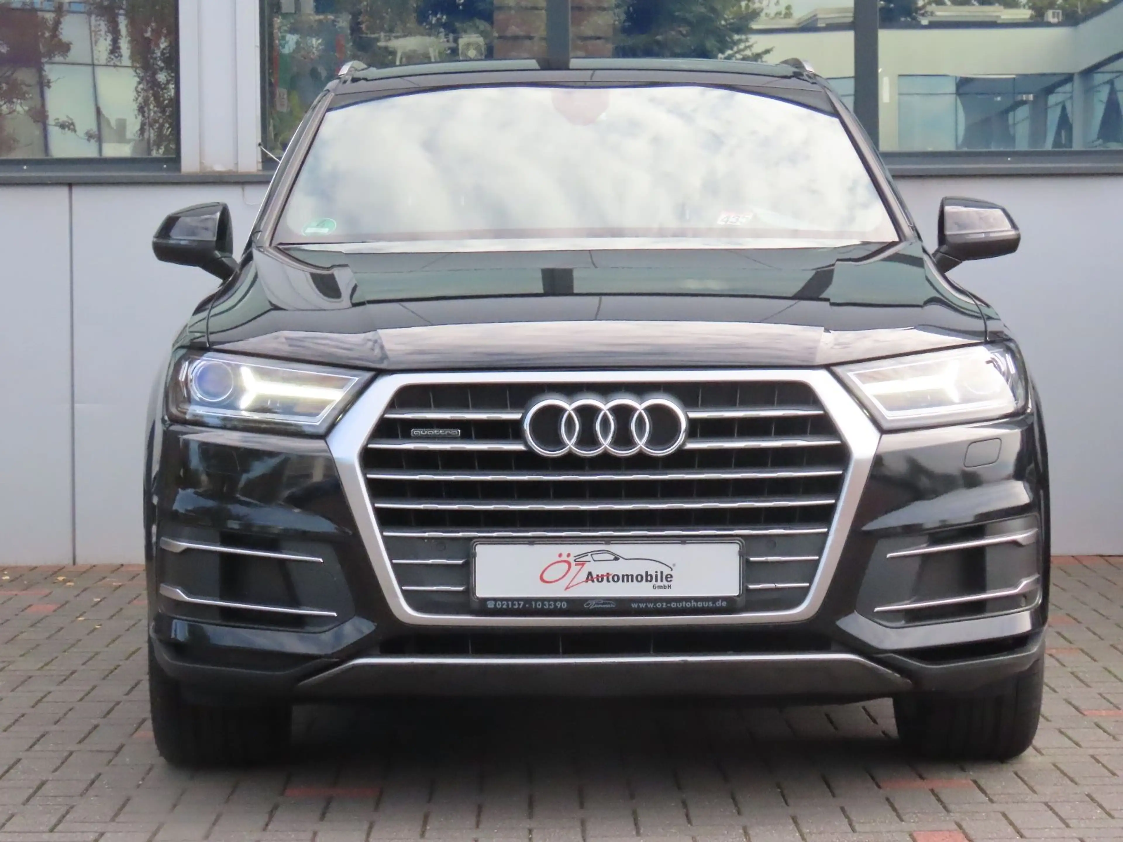 Audi Q7 3.0 TDI quattro S-Line Alcantara 7 Sitze — photo 2