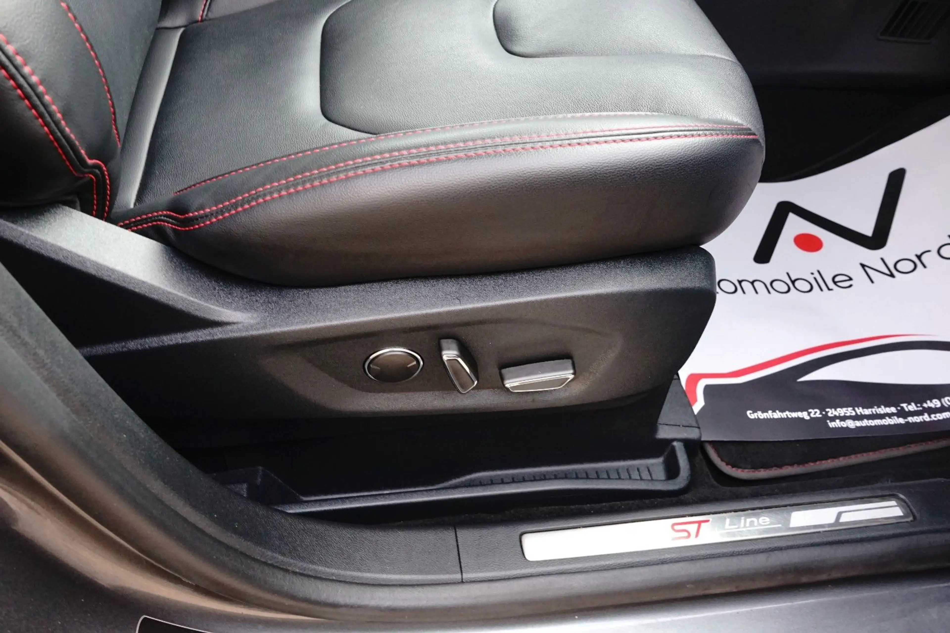 Ford S-Max S-MAX Hybrid  2.5 HEV ST-Line Service Neu — photo 12