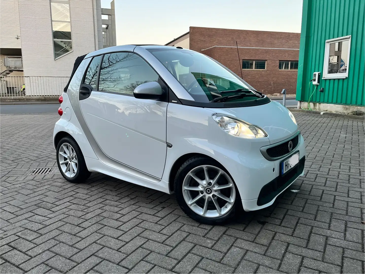 smart forTwo Micro Hybrid Drive 52kW Білий - 1
