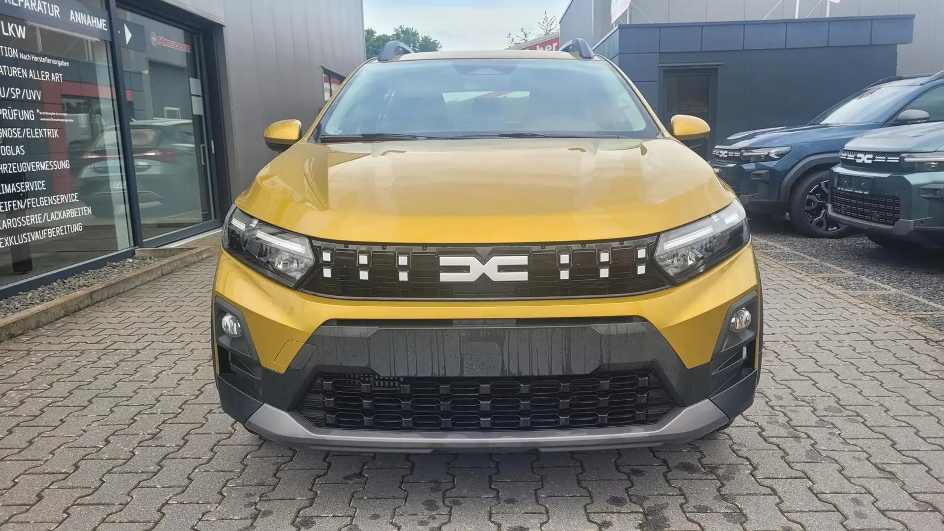 Dacia Sandero Stepway Expression Step 2026 TCe110 Winter Pake... Gelb - 2