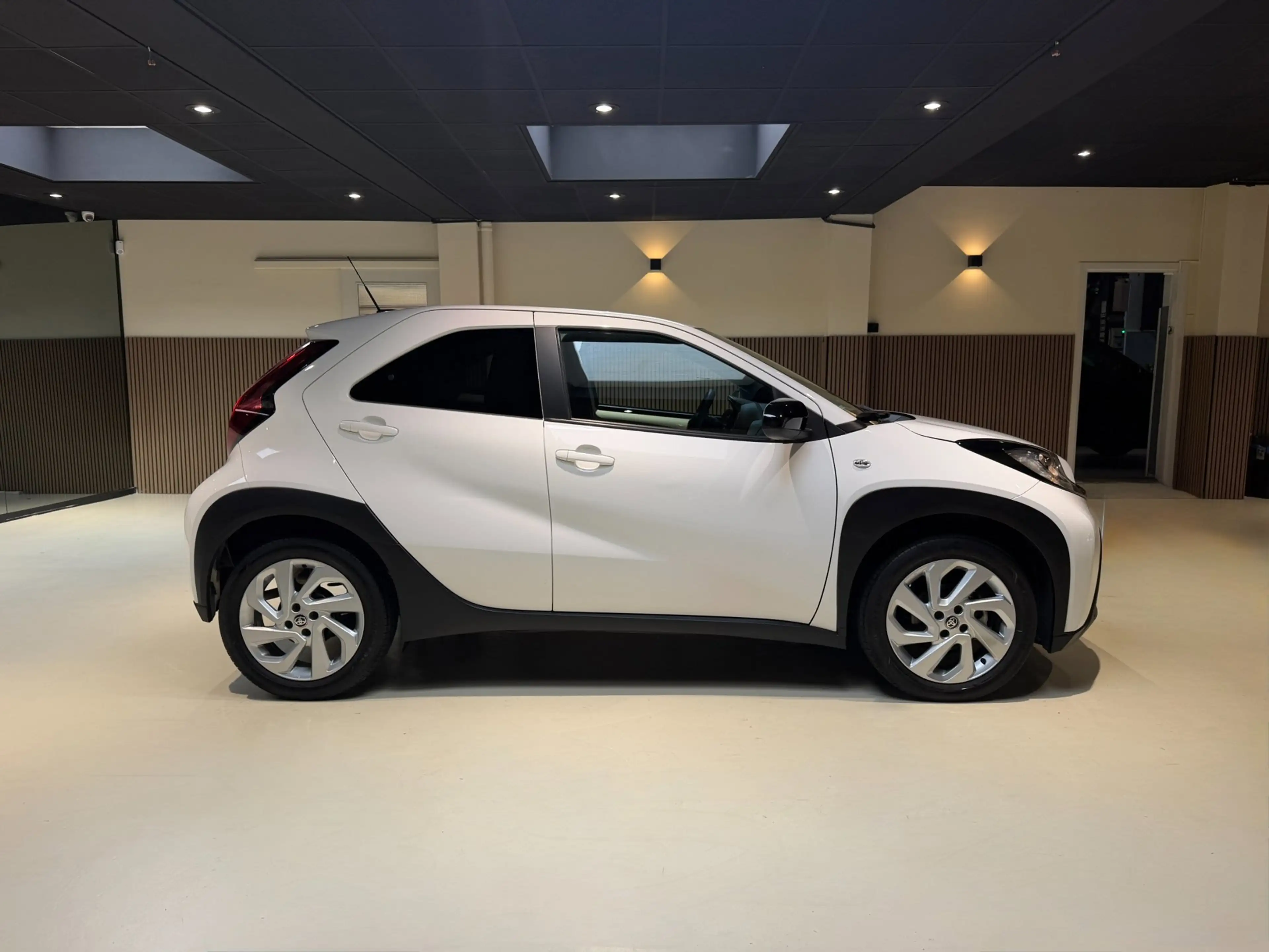 Toyota Aygo X 1.0 VVT-i MT Playi|Carplay|Camera| Airco|Acc|Fabri — photo 9