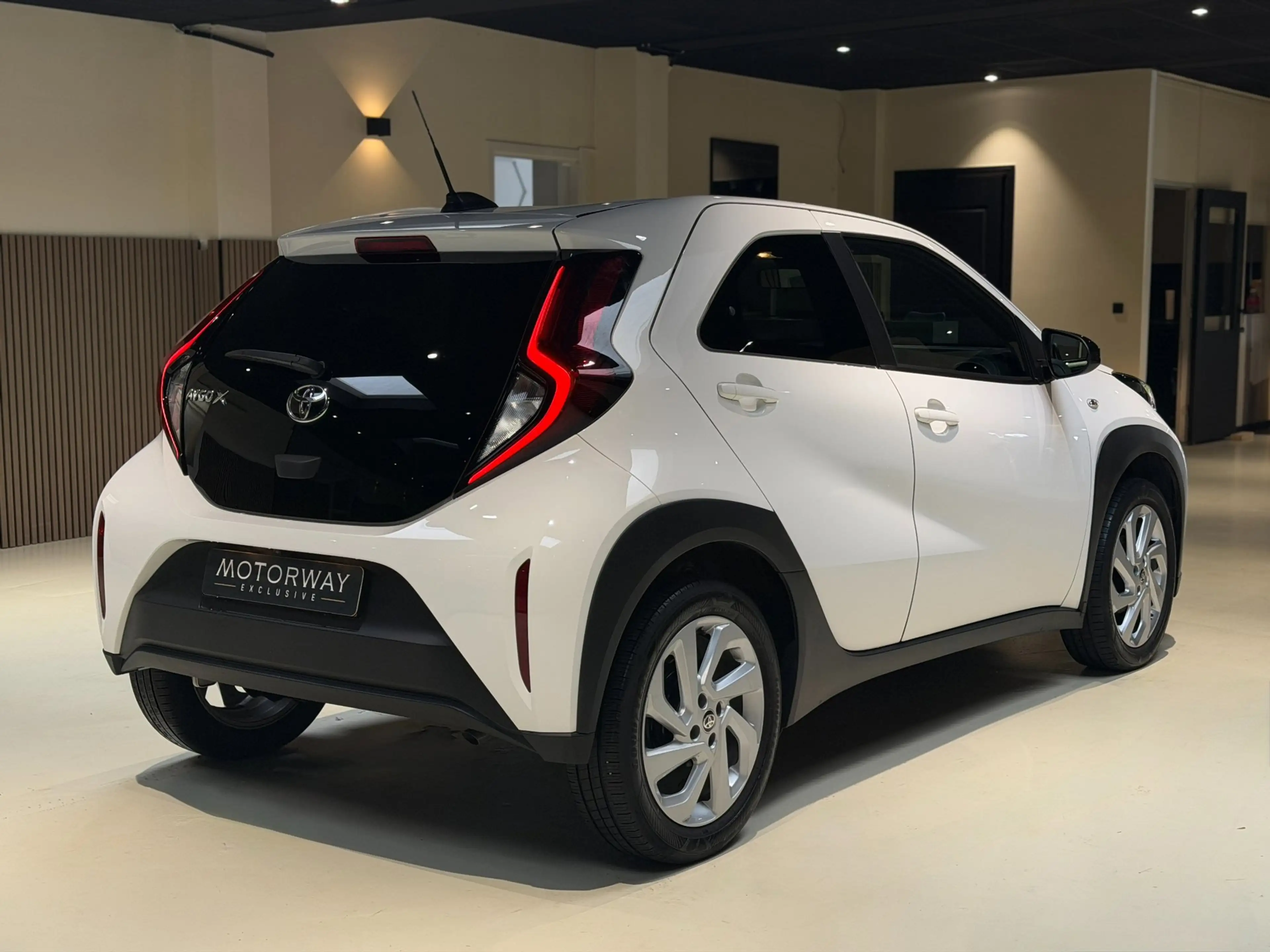 Toyota Aygo X 1.0 VVT-i MT Playi|Carplay|Camera| Airco|Acc|Fabri — photo 8