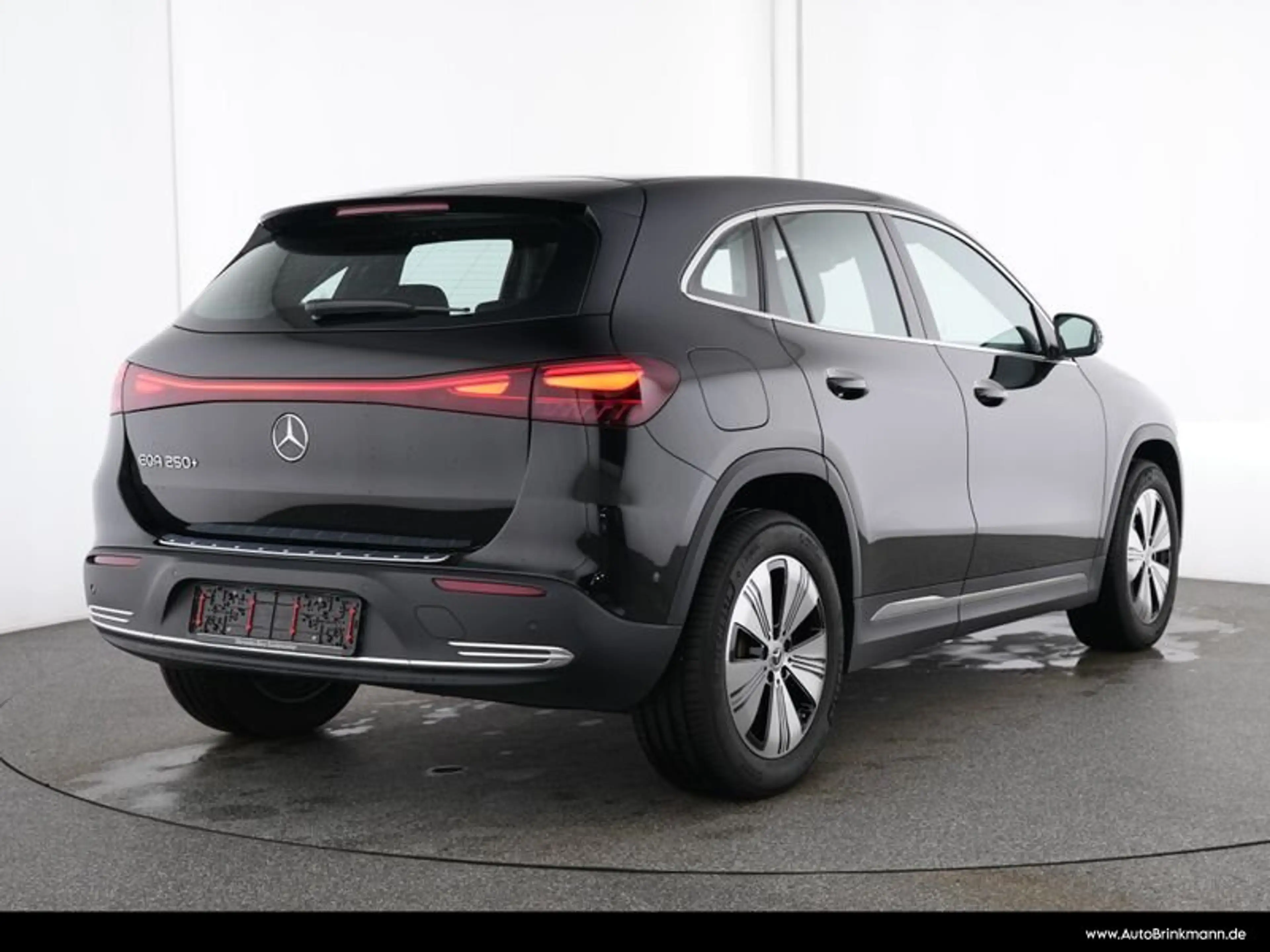 Mercedes-Benz EQA 250 EQA 250+ AHK/LED/KAMERA/TOTW/SPURH/ADVANCED SHZ — photo 2