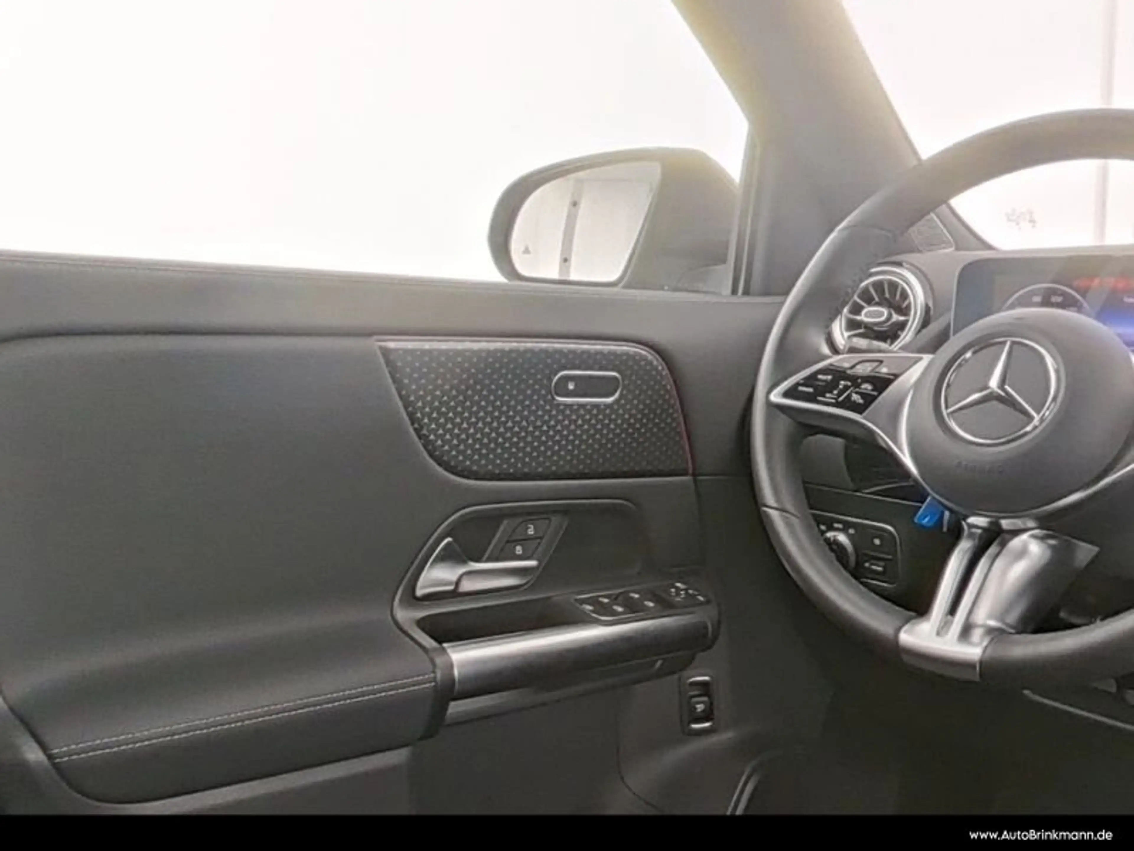Mercedes-Benz EQA 250 EQA 250+ AHK/LED/KAMERA/TOTW/SPURH/ADVANCED SHZ — photo 9