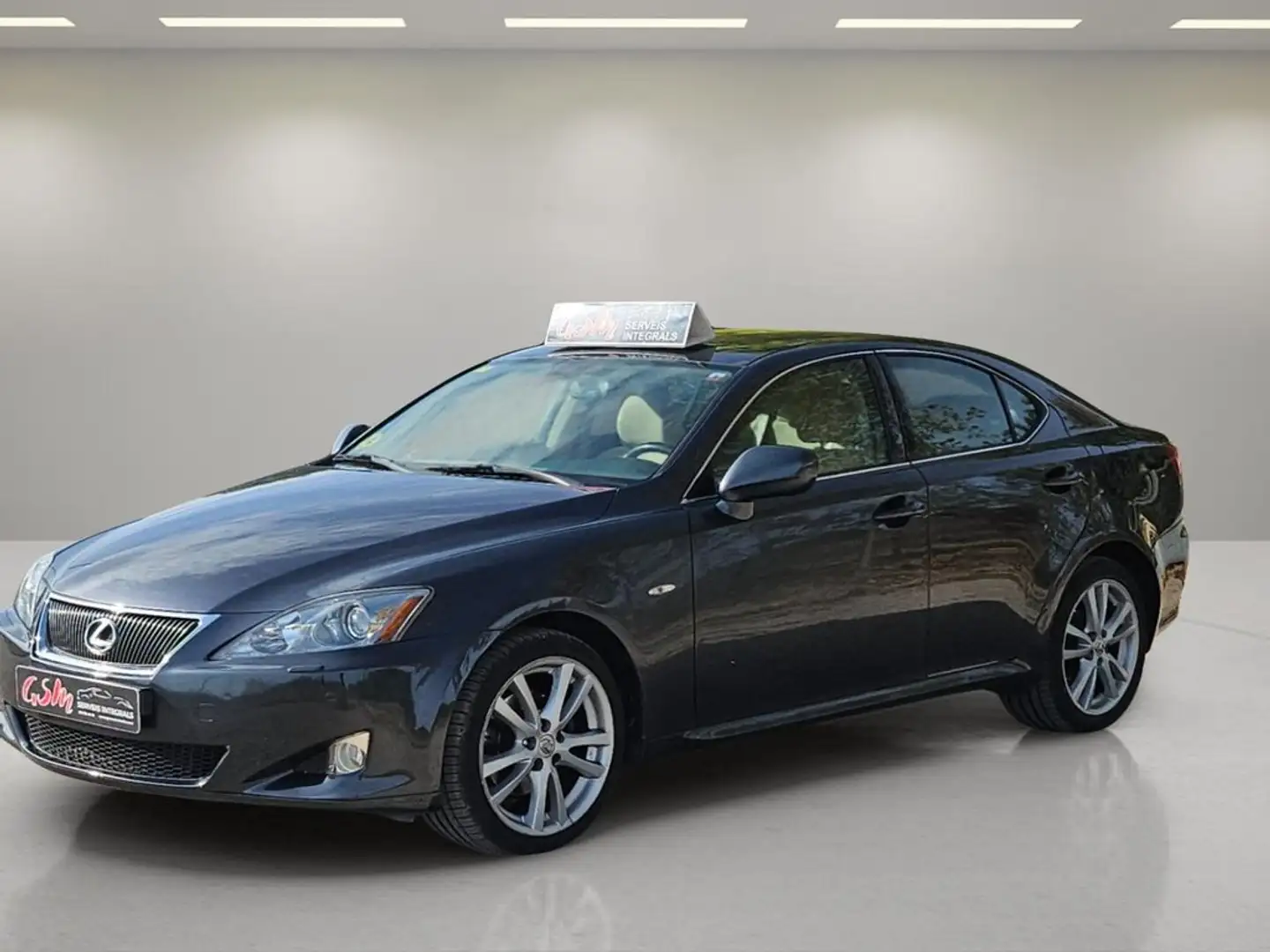 Lexus IS 220d Luxury Grau - 1