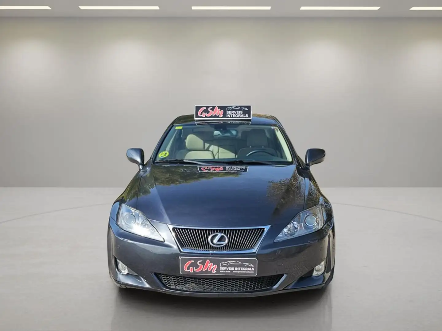 Lexus IS 220d Luxury Grau - 2
