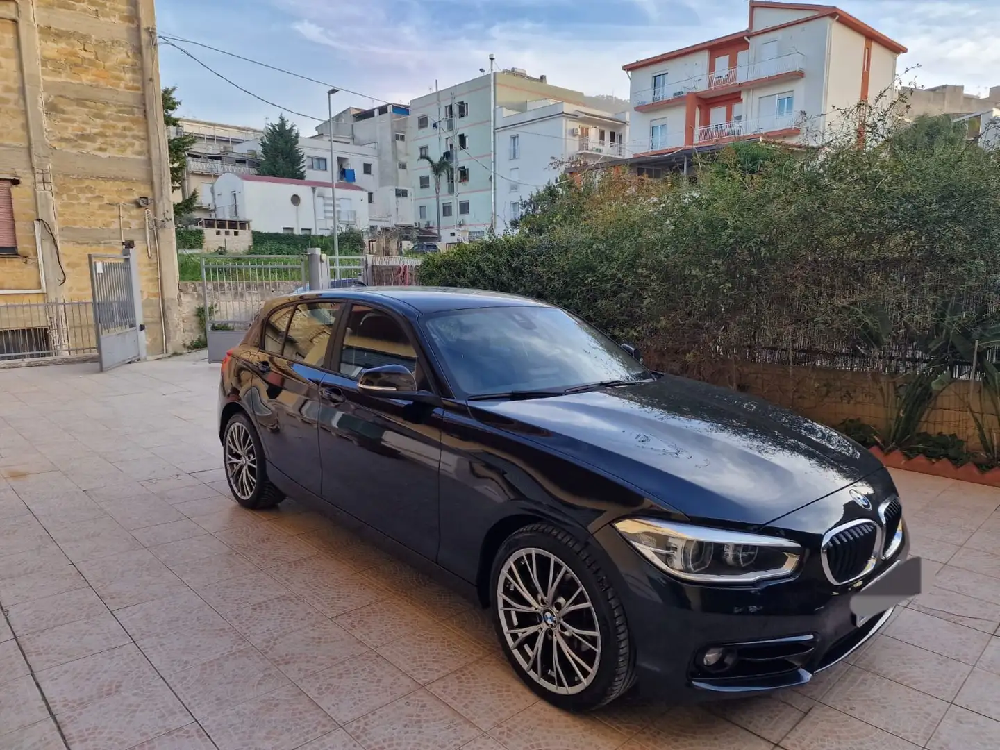 BMW 118 118d 5p xdrive Business Nero - 1