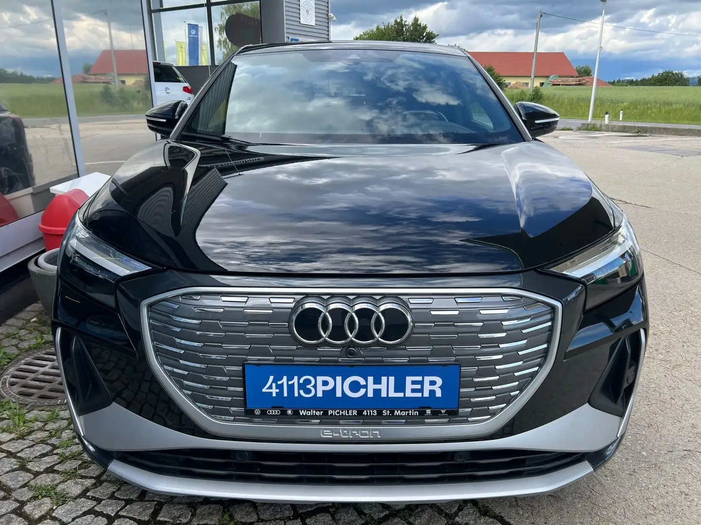 Audi Q4 e-tron Audi Q4 Sportback 45 e-tron quattro Schwarz - 2