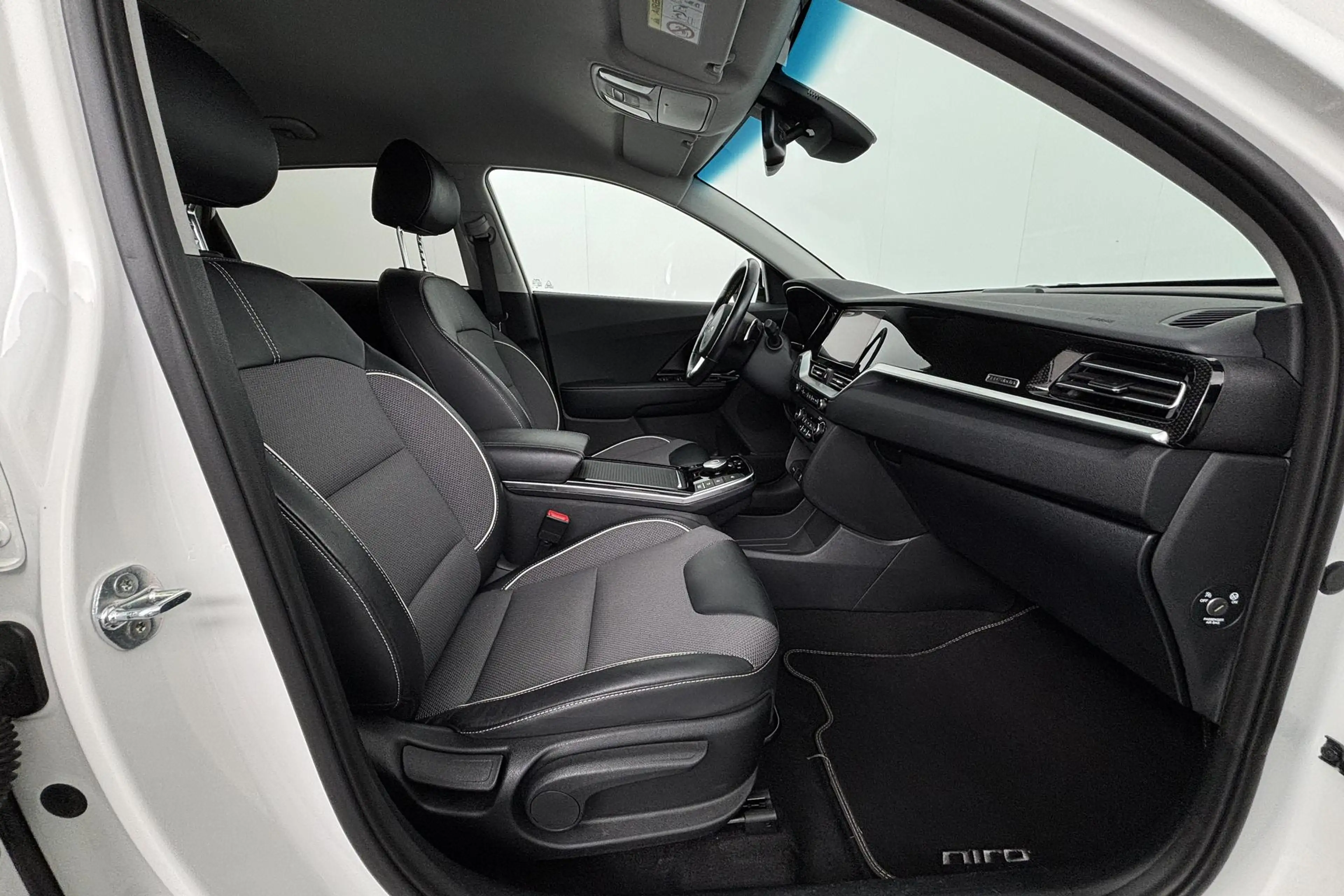 Kia e-Niro Edition 64 kWh Volledig elektrisch rijden met alle — photo 39