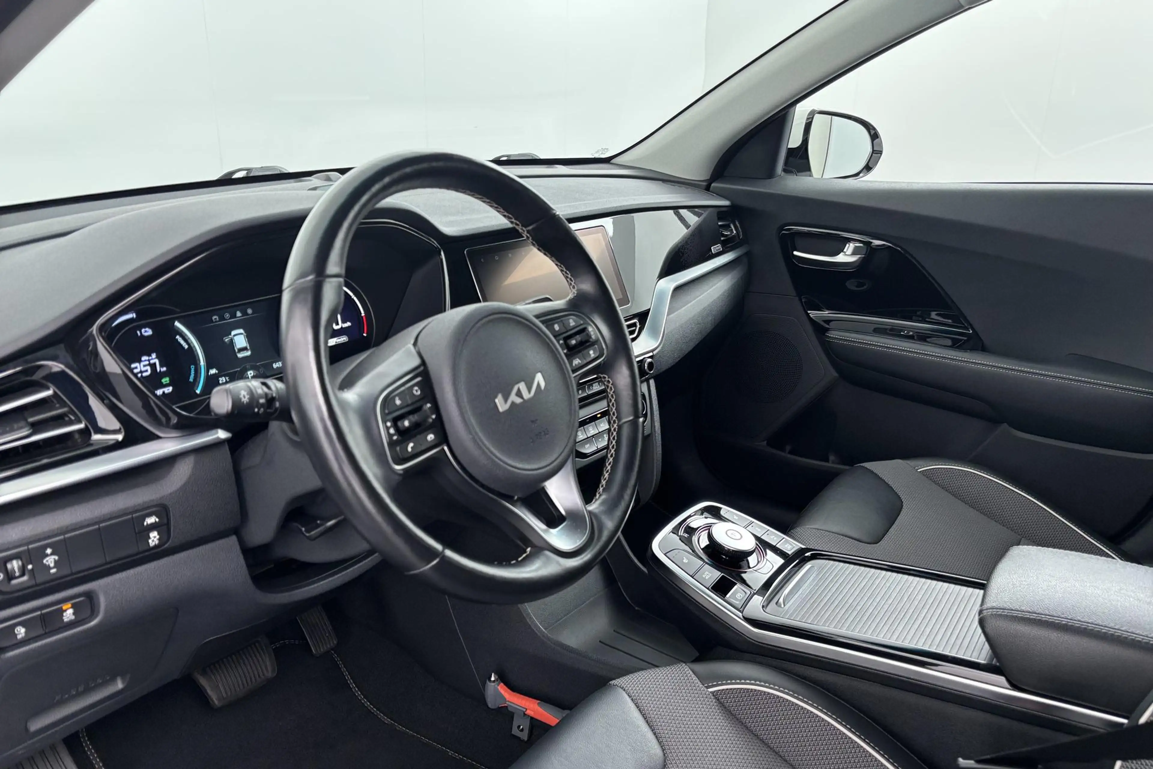 Kia e-Niro Edition 64 kWh Volledig elektrisch rijden met alle — photo 11