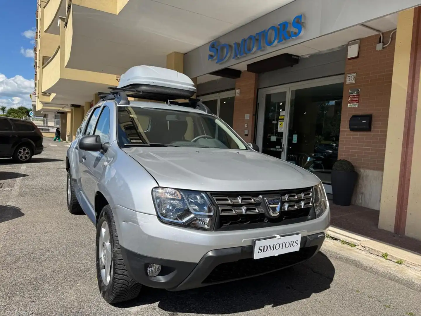 Dacia Duster 1.5 dCi 110 CV S&S 4x2 Serie Speciale Brave Silber - 1