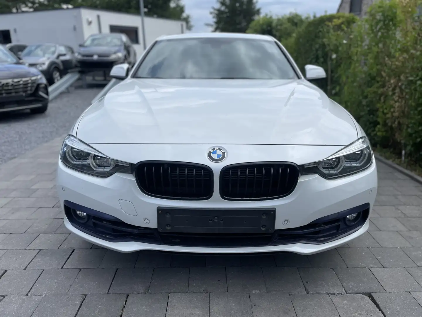 BMW 330 330eA Plug-In Hybrid LEDER/PANO-DAK/GPS/AIRCO/EU6b Wit - 2