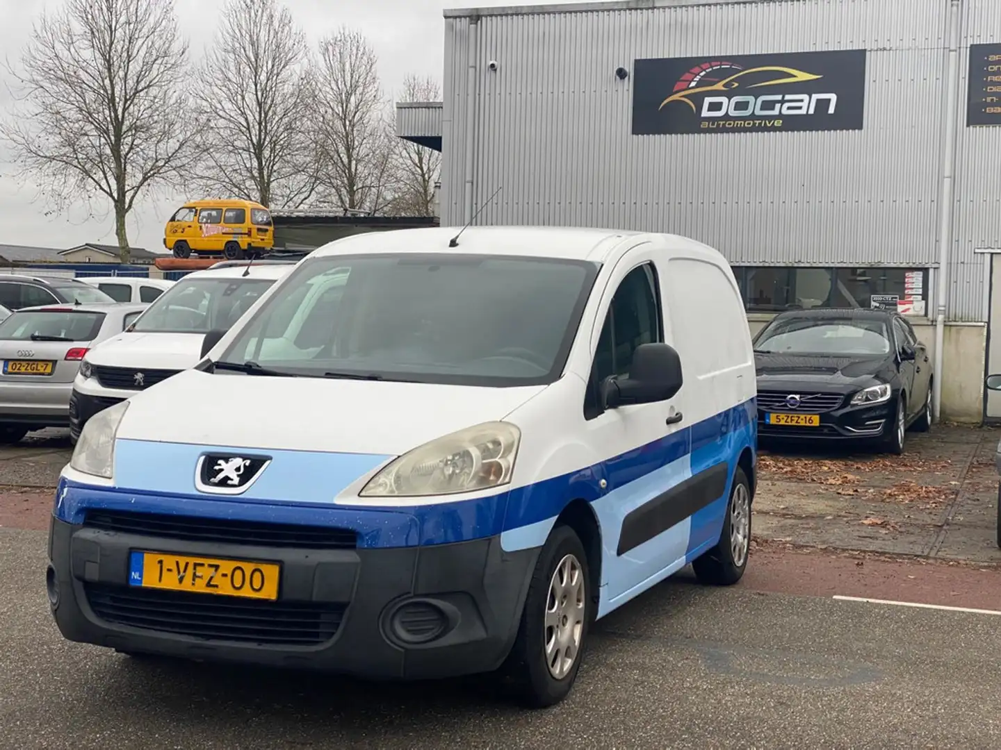 Peugeot Partner 120 1.6 HDI L1 XT Білий - 1