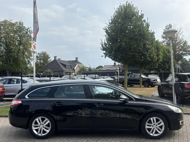 Peugeot 508 view 3