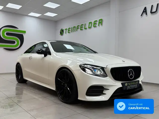 Mercedes-Benz E 450 4Matic AMG LINE PANO / 360°KAM /BURMESTER