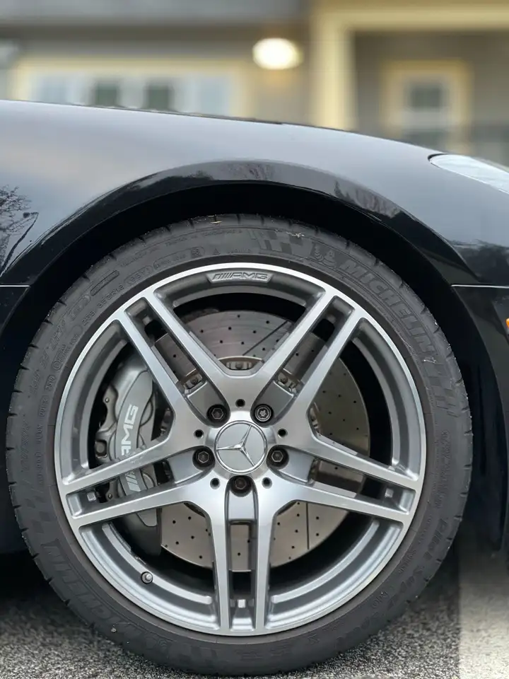 Mercedes-Benz SLS снимка Mercedes-Benz SLS